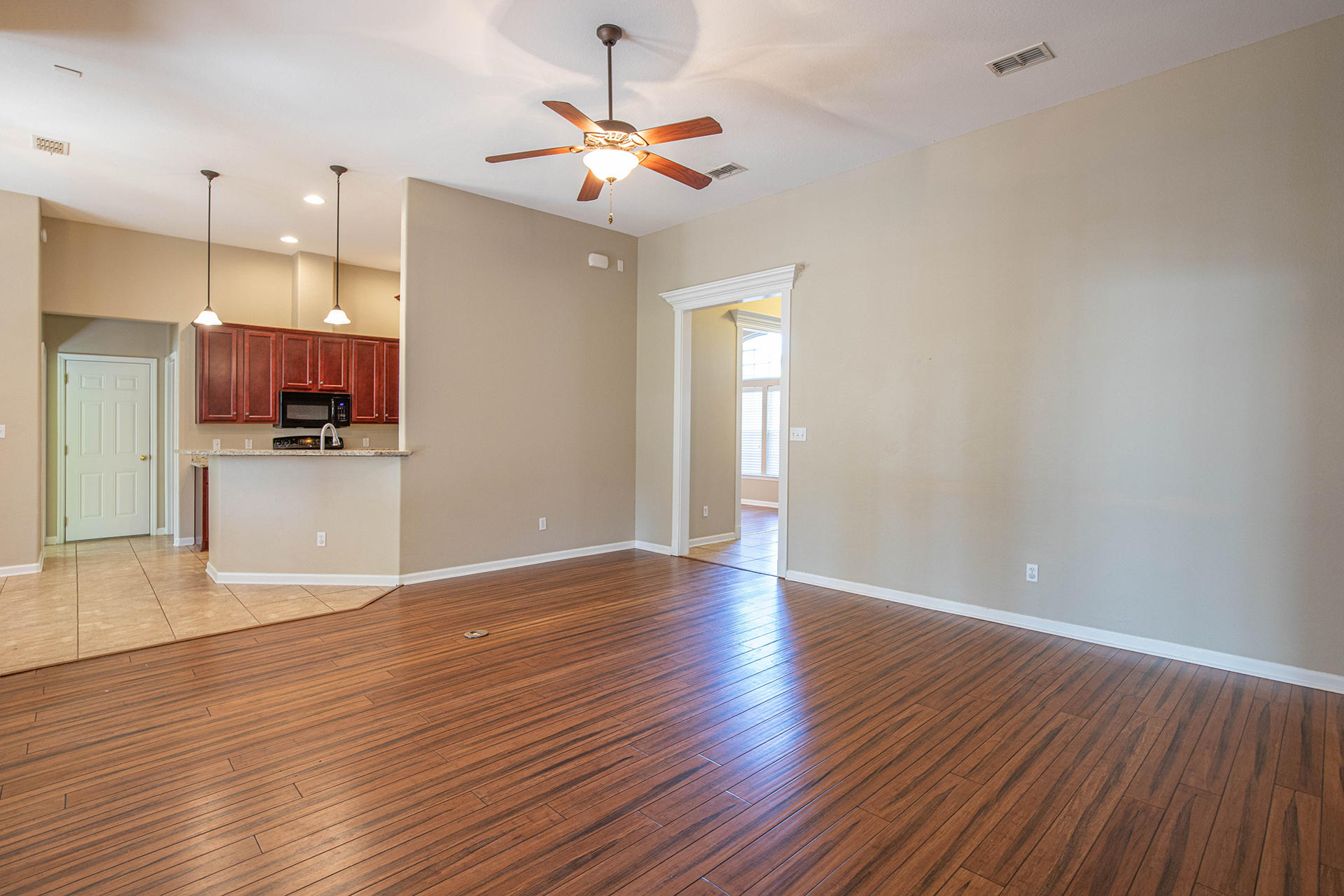 HAMMOCK BAY - Residential