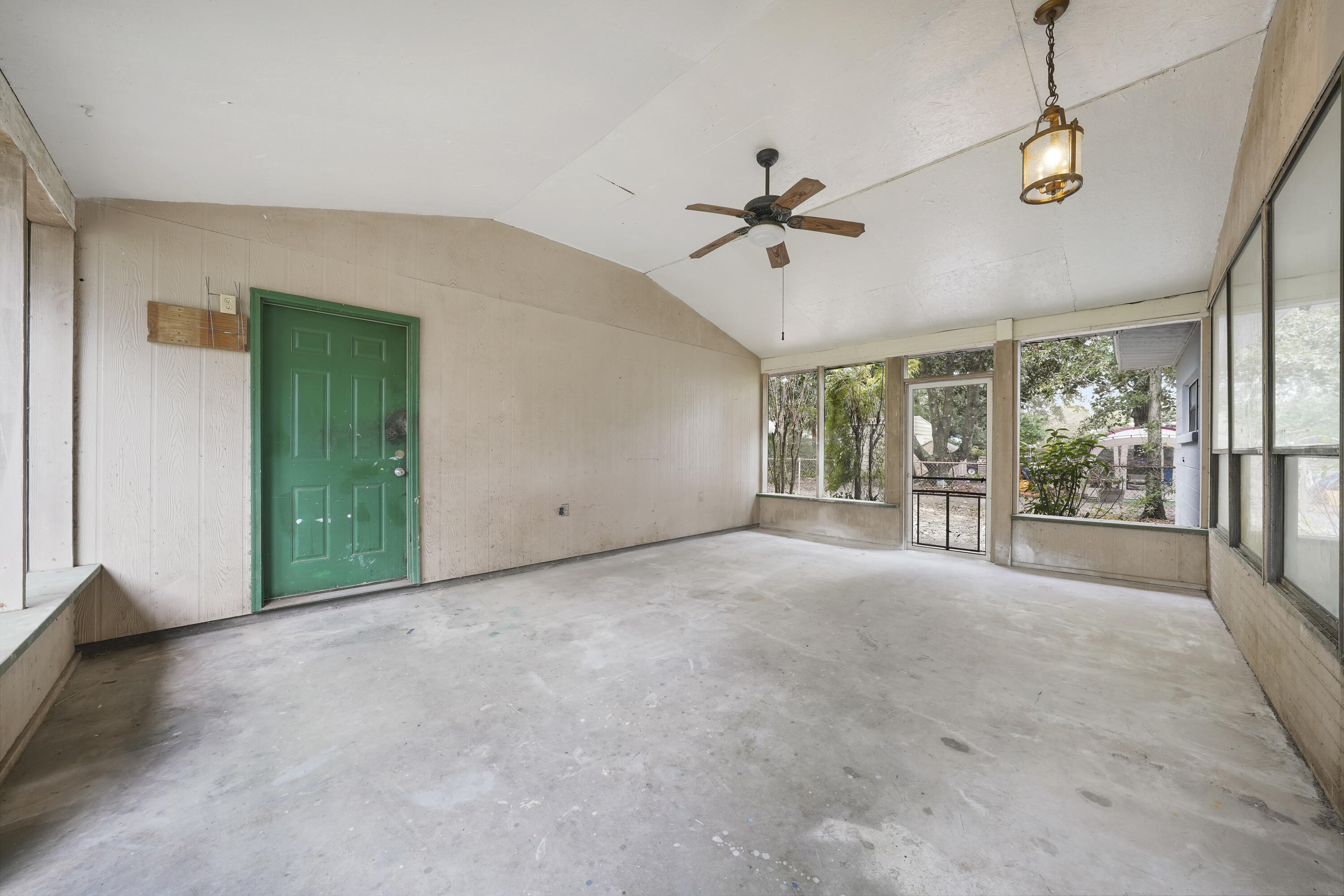 ELLIOTTS POINT 7TH ADDN - Residential