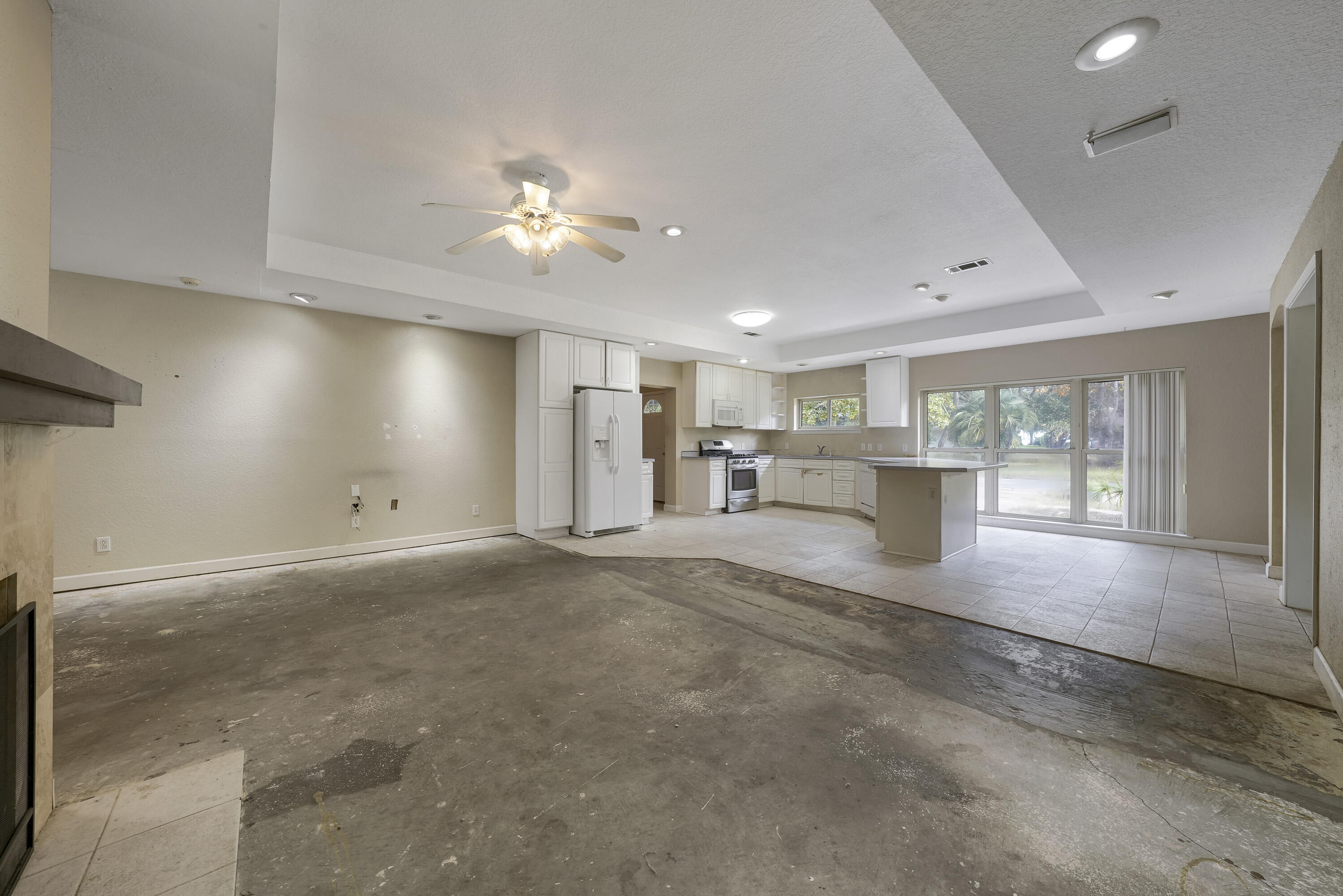 ELLIOTTS POINT 7TH ADDN - Residential