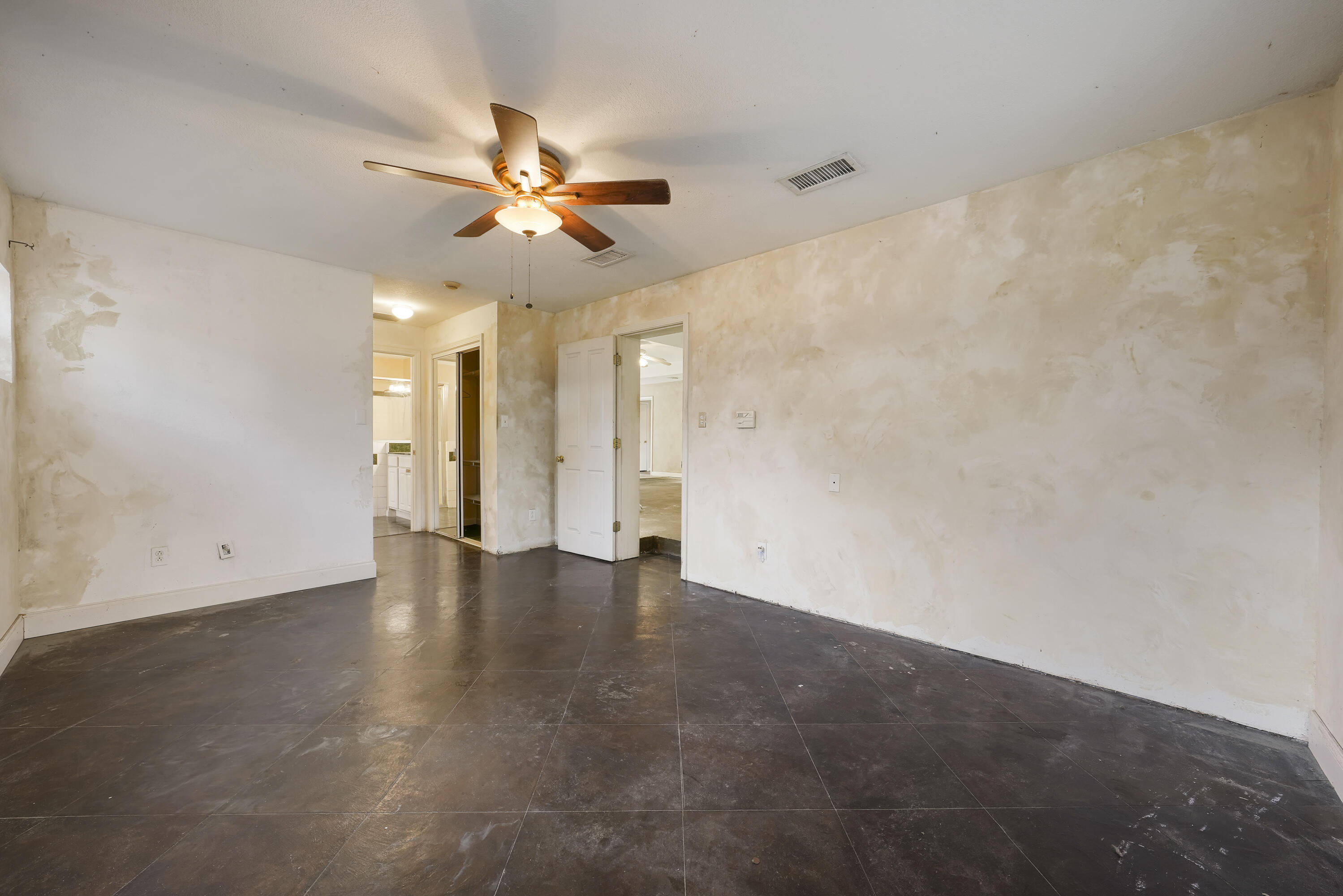 ELLIOTTS POINT 7TH ADDN - Residential