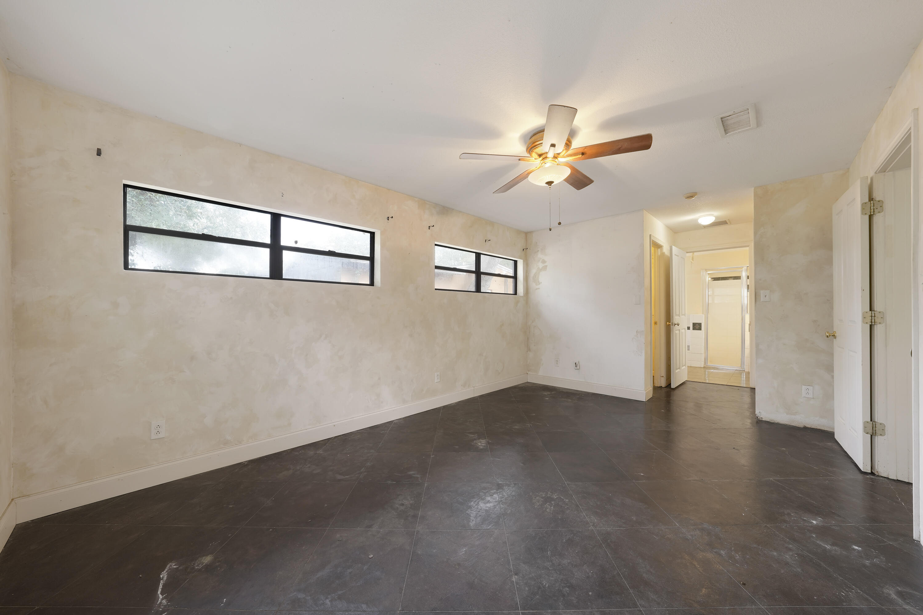 ELLIOTTS POINT 7TH ADDN - Residential