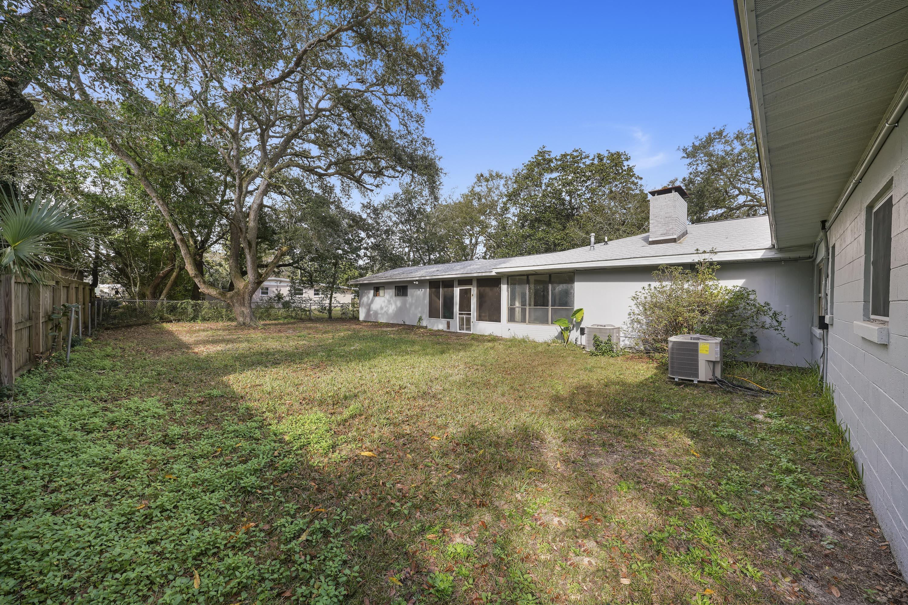 ELLIOTTS POINT 7TH ADDN - Residential