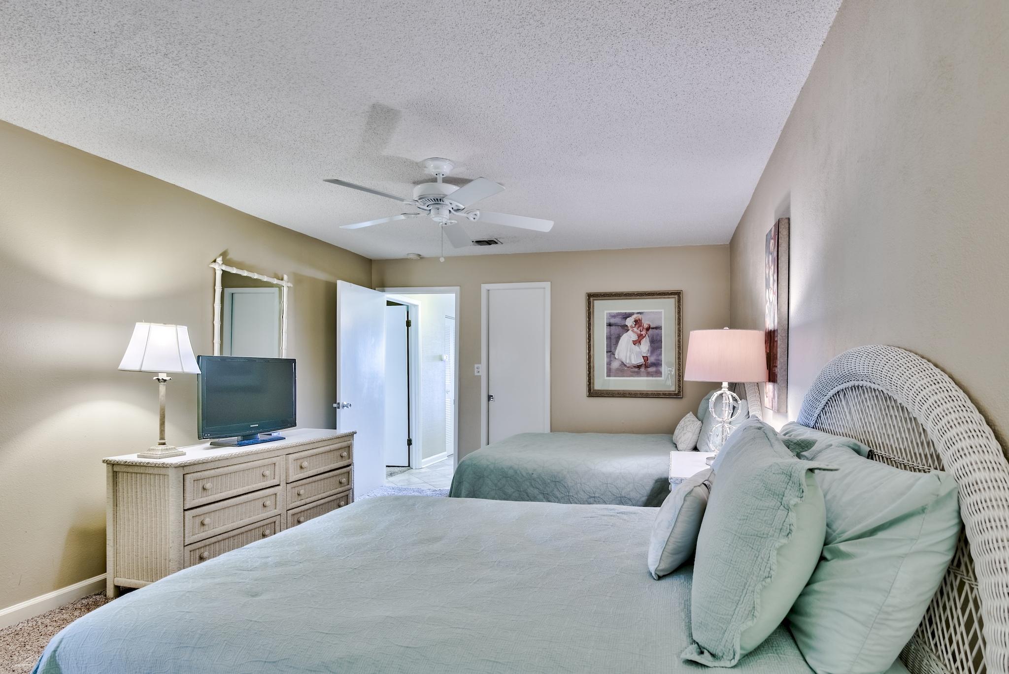 SILVER DUNES CONDO - Residential