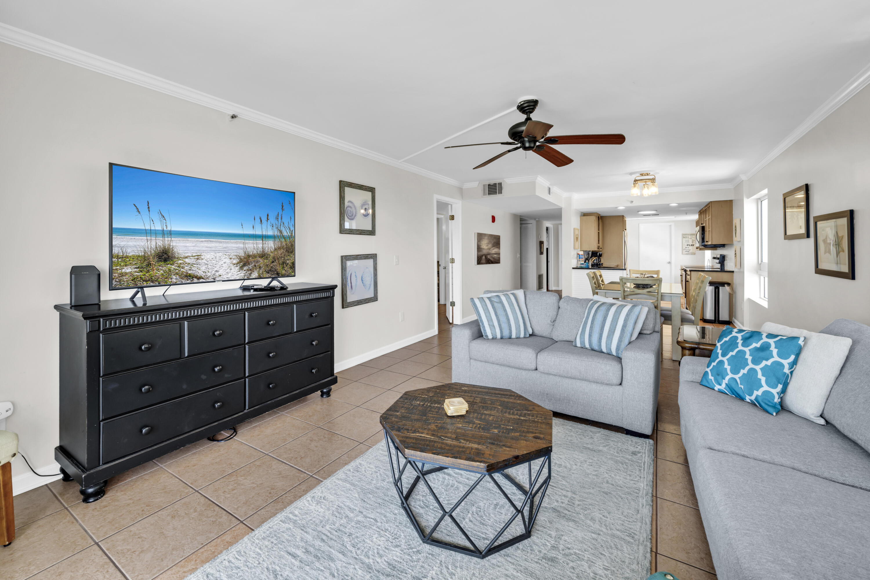 DESTIN TOWERS CONDO - Residential