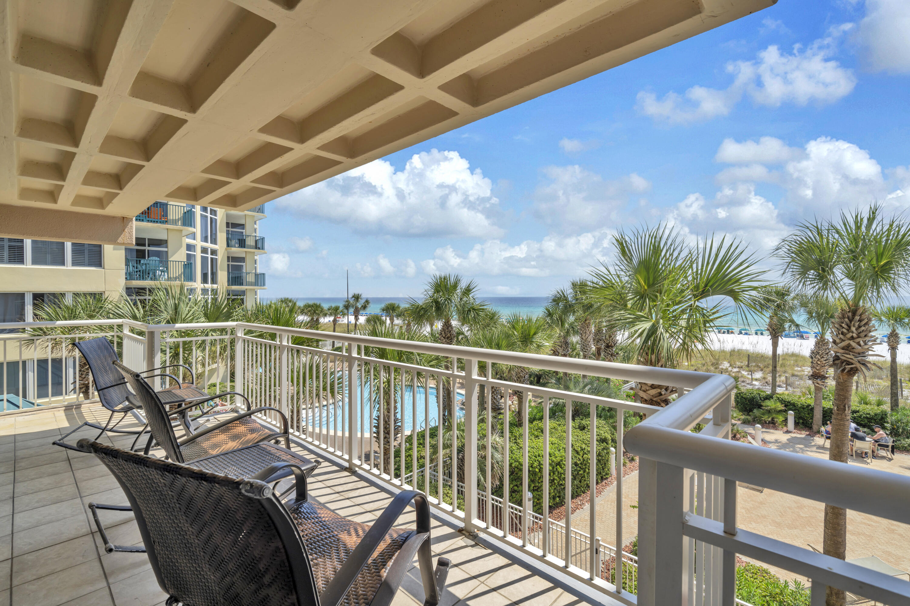 DESTIN TOWERS CONDO - Residential