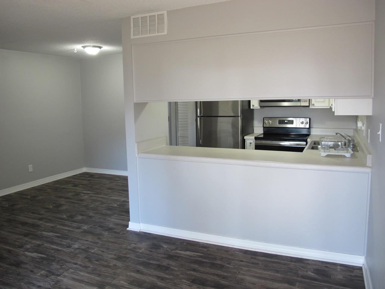 FINISTERRA CONDO - Residential