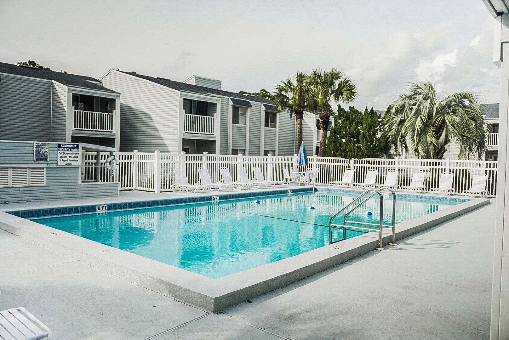 FINISTERRA CONDO - Residential