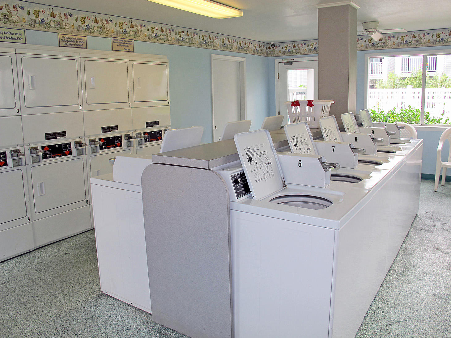 FINISTERRA CONDO - Residential