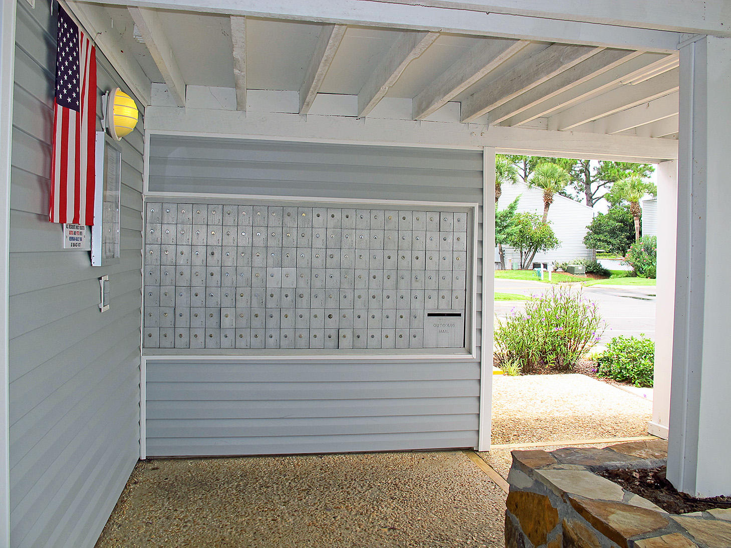 FINISTERRA CONDO - Residential