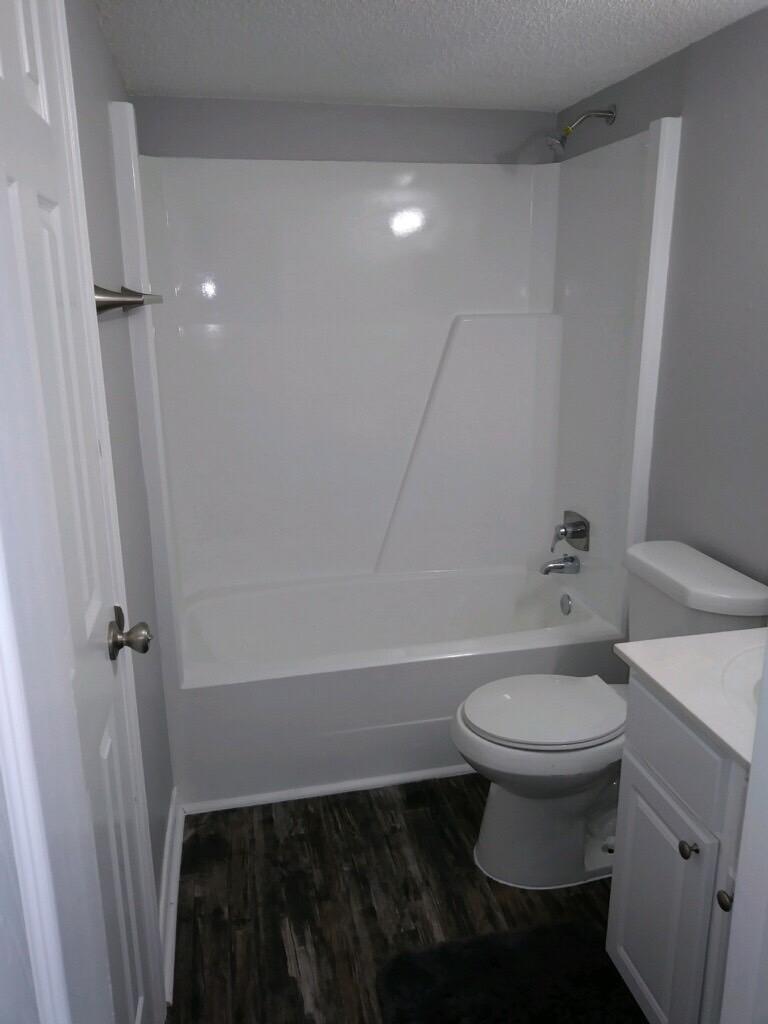 FINISTERRA CONDO - Residential