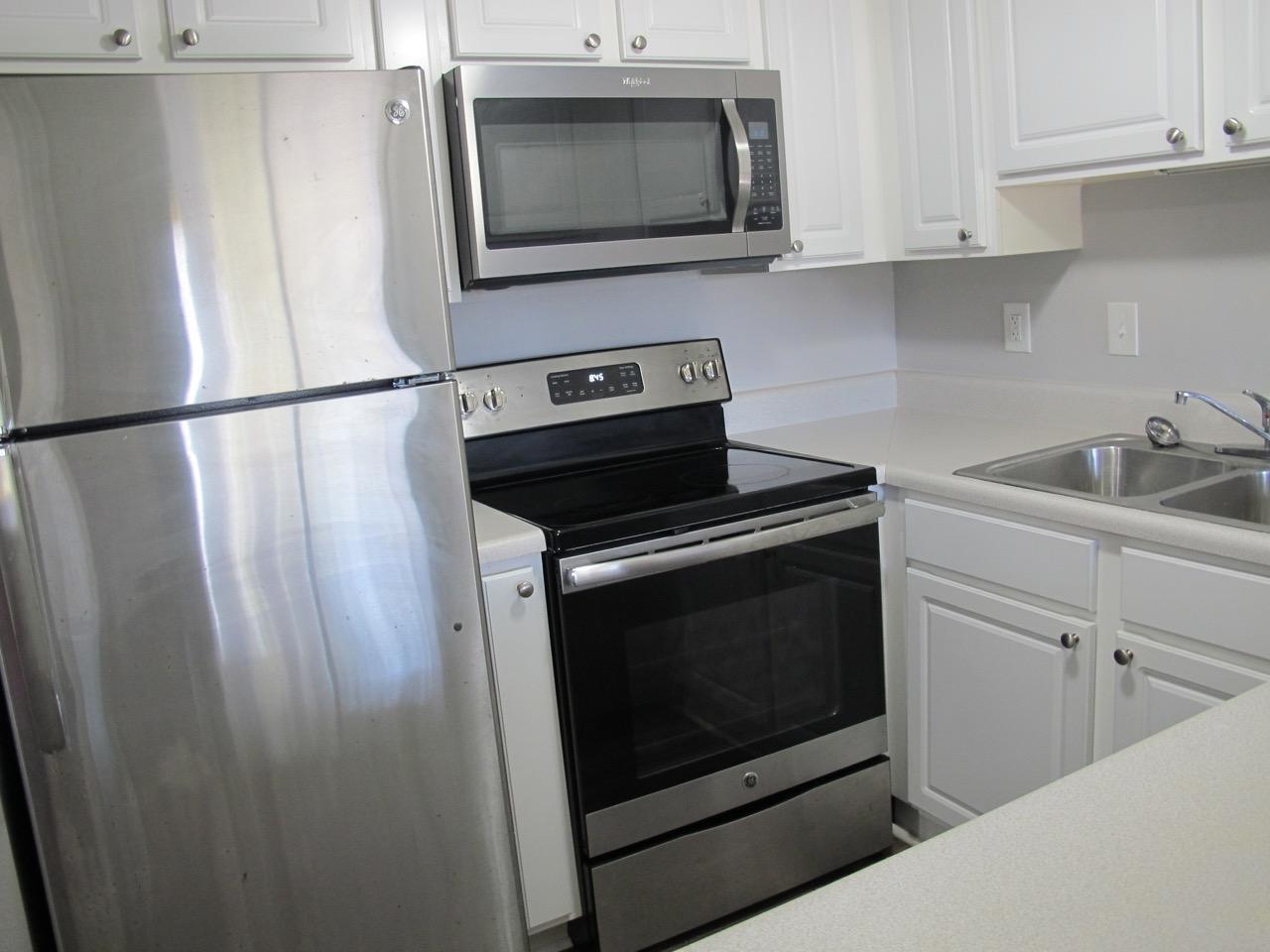 FINISTERRA CONDO - Residential