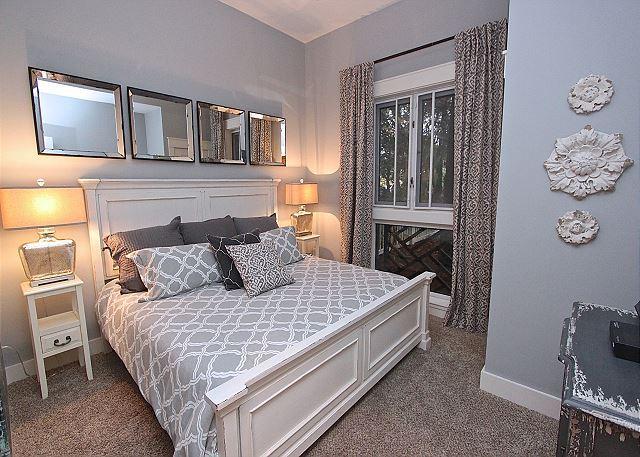 Pilot House - Residential