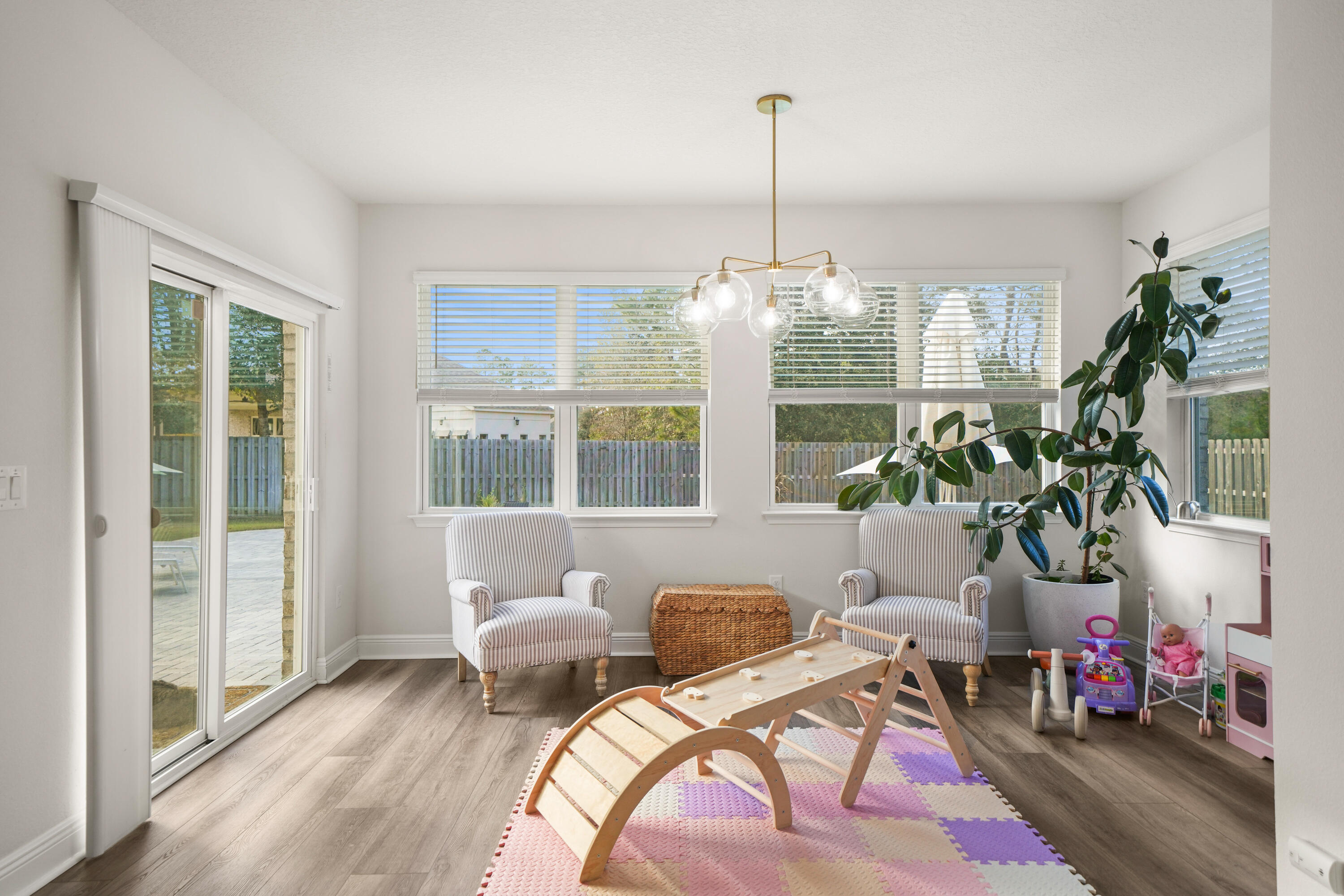 HAMMOCK BAY - Residential