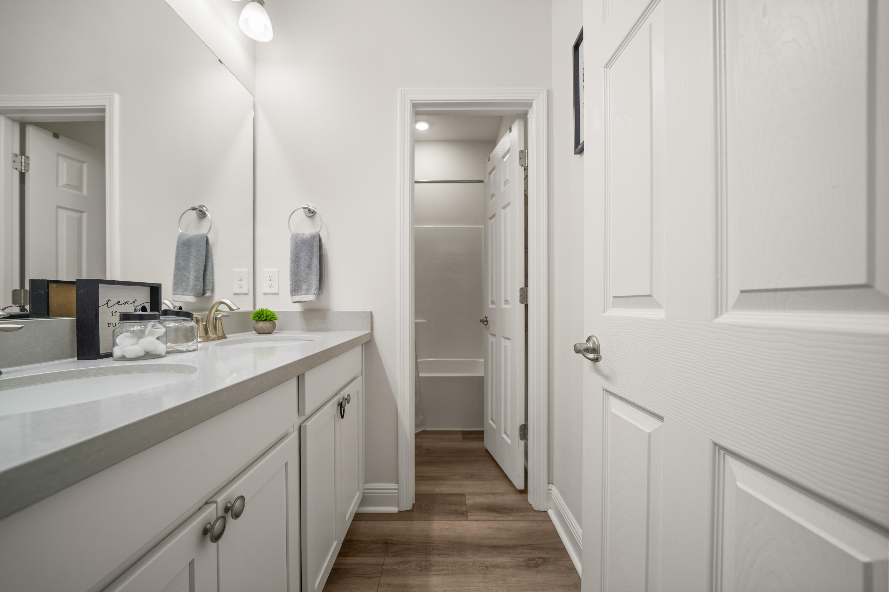 HAMMOCK BAY - Residential