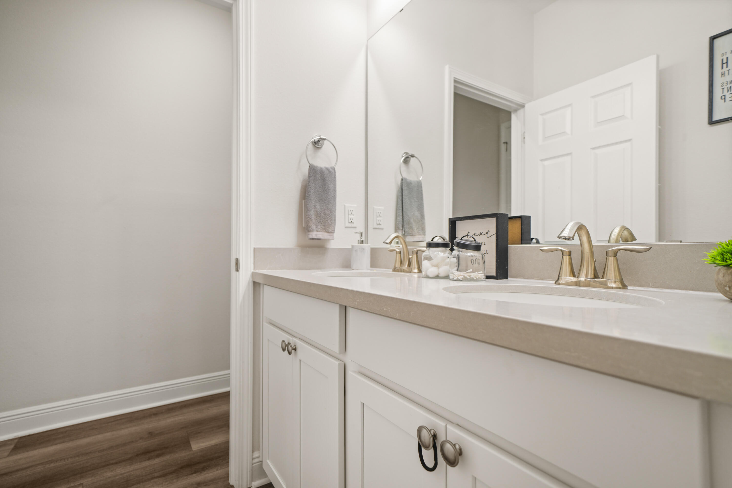 HAMMOCK BAY - Residential