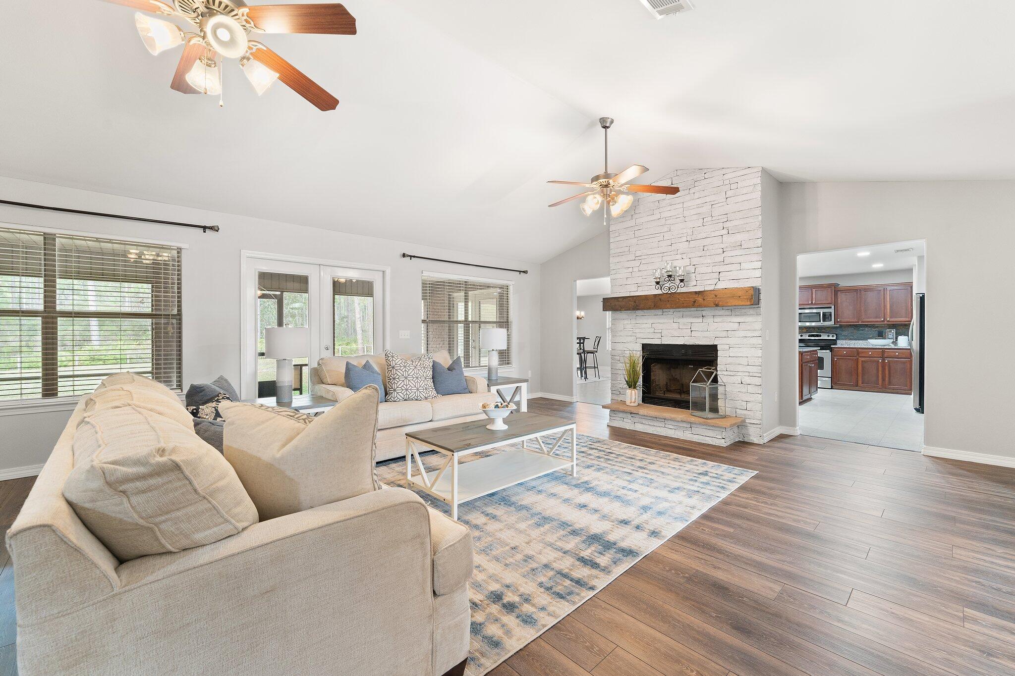 HOLLEY BY THE SEA - Residential