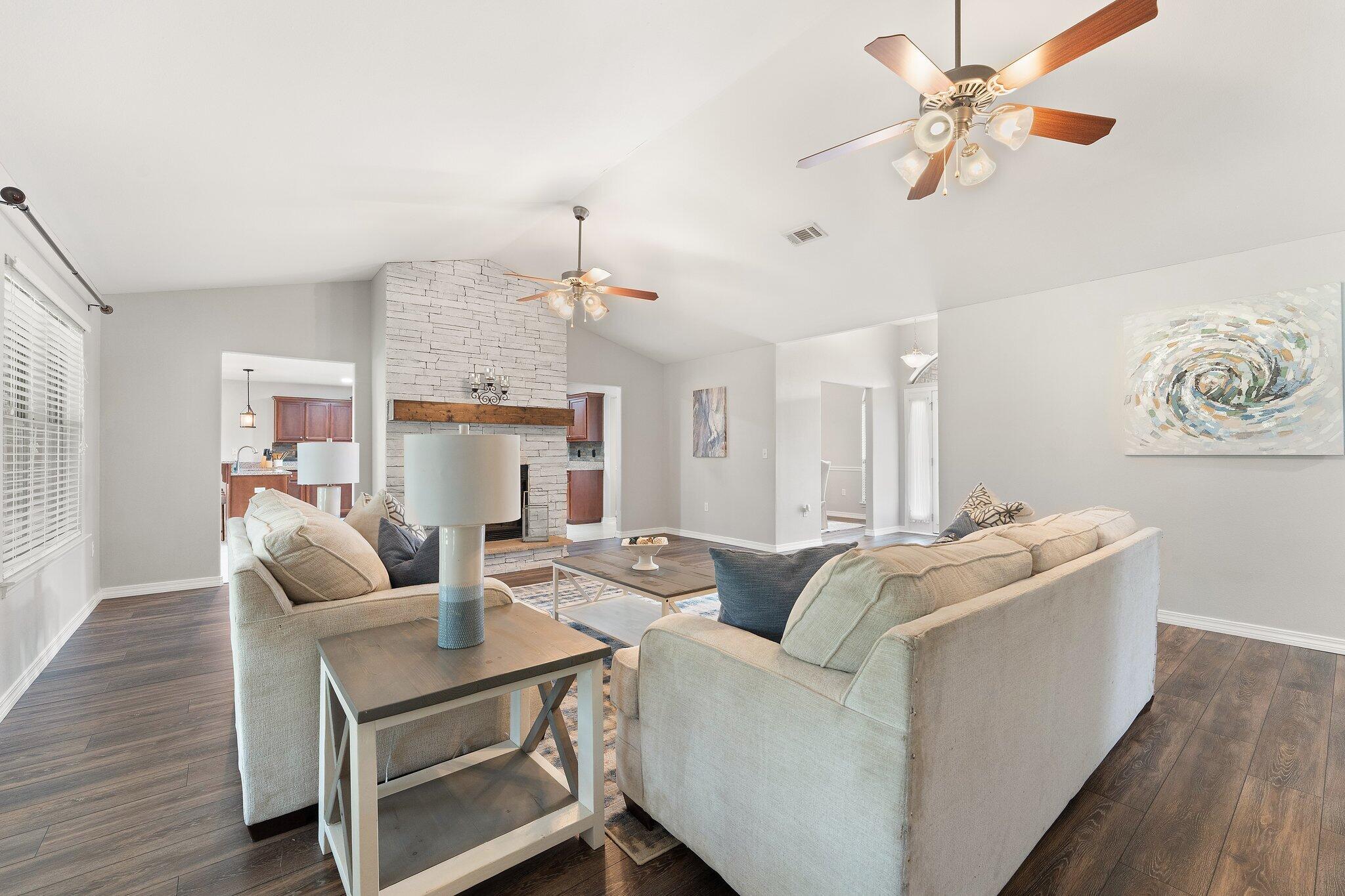 HOLLEY BY THE SEA - Residential