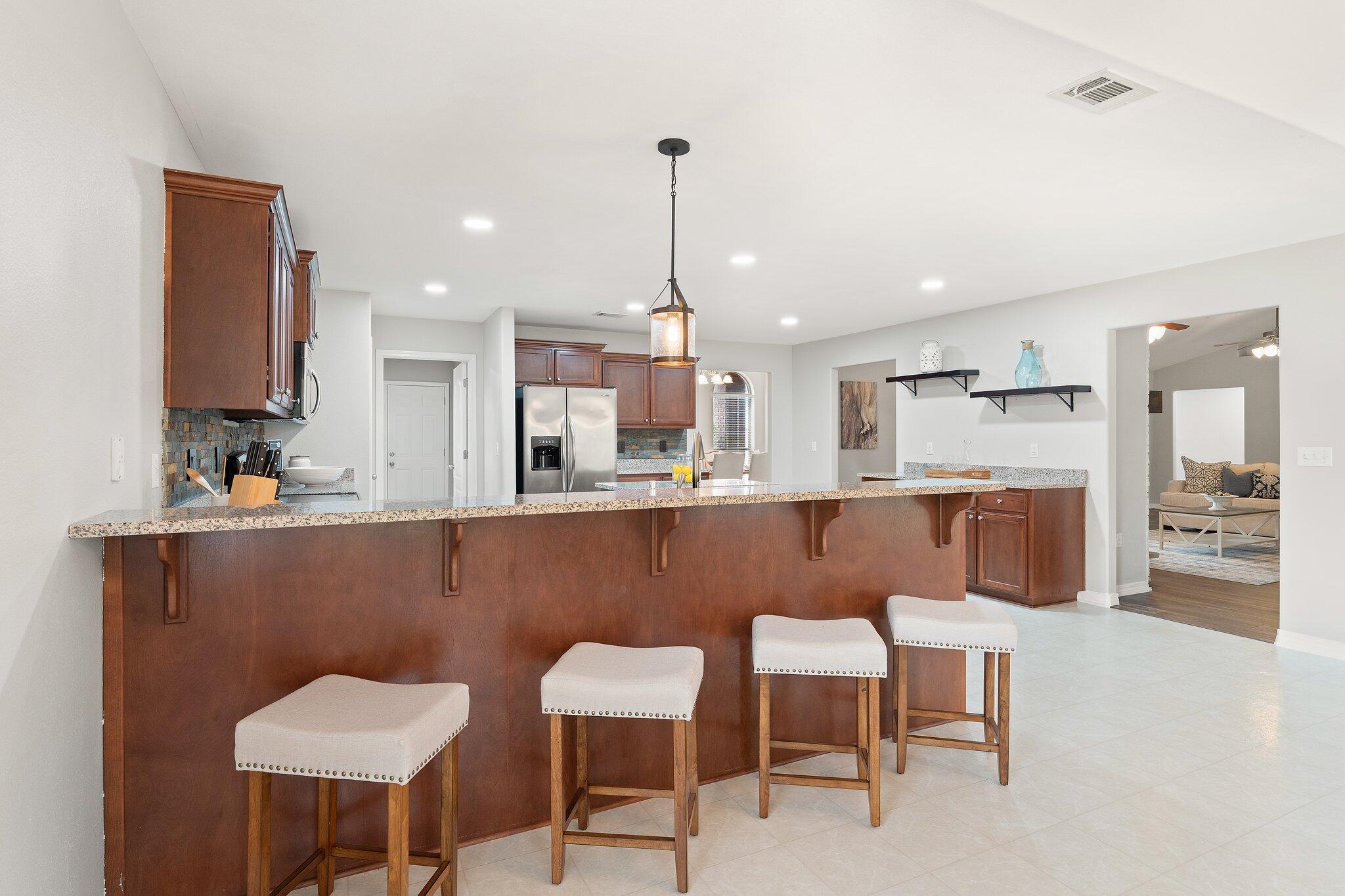 HOLLEY BY THE SEA - Residential