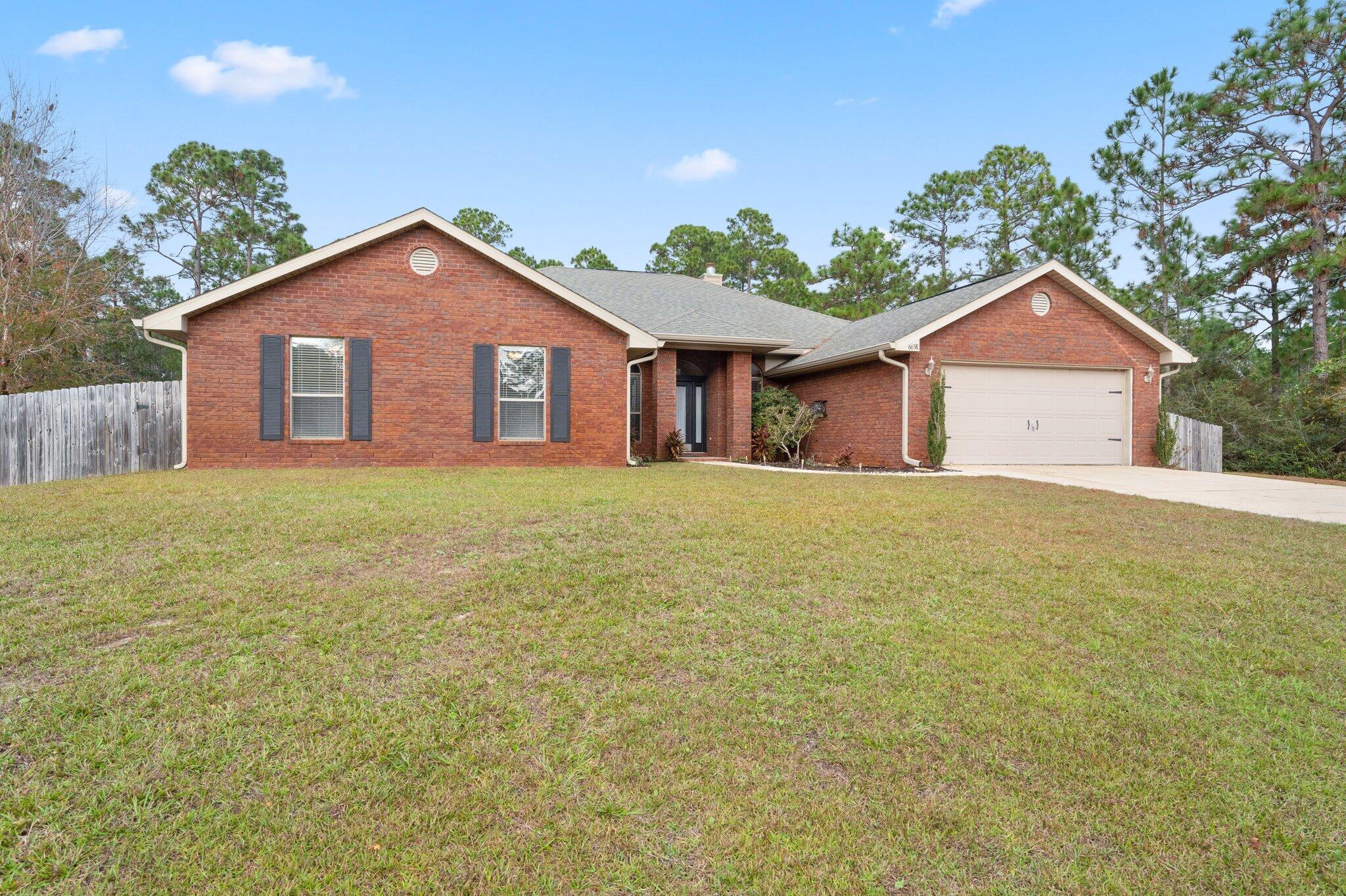 HOLLEY BY THE SEA - Residential