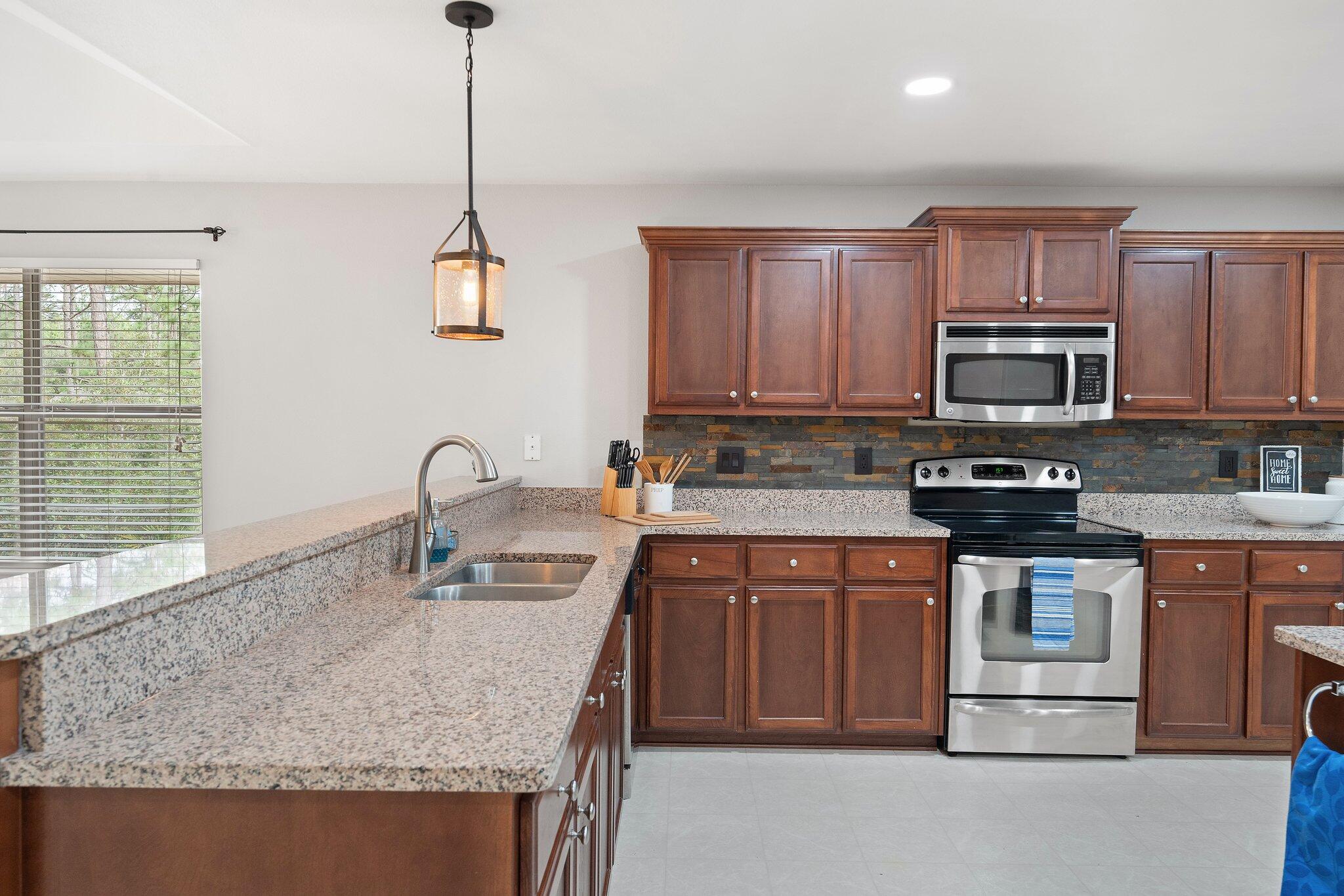 HOLLEY BY THE SEA - Residential