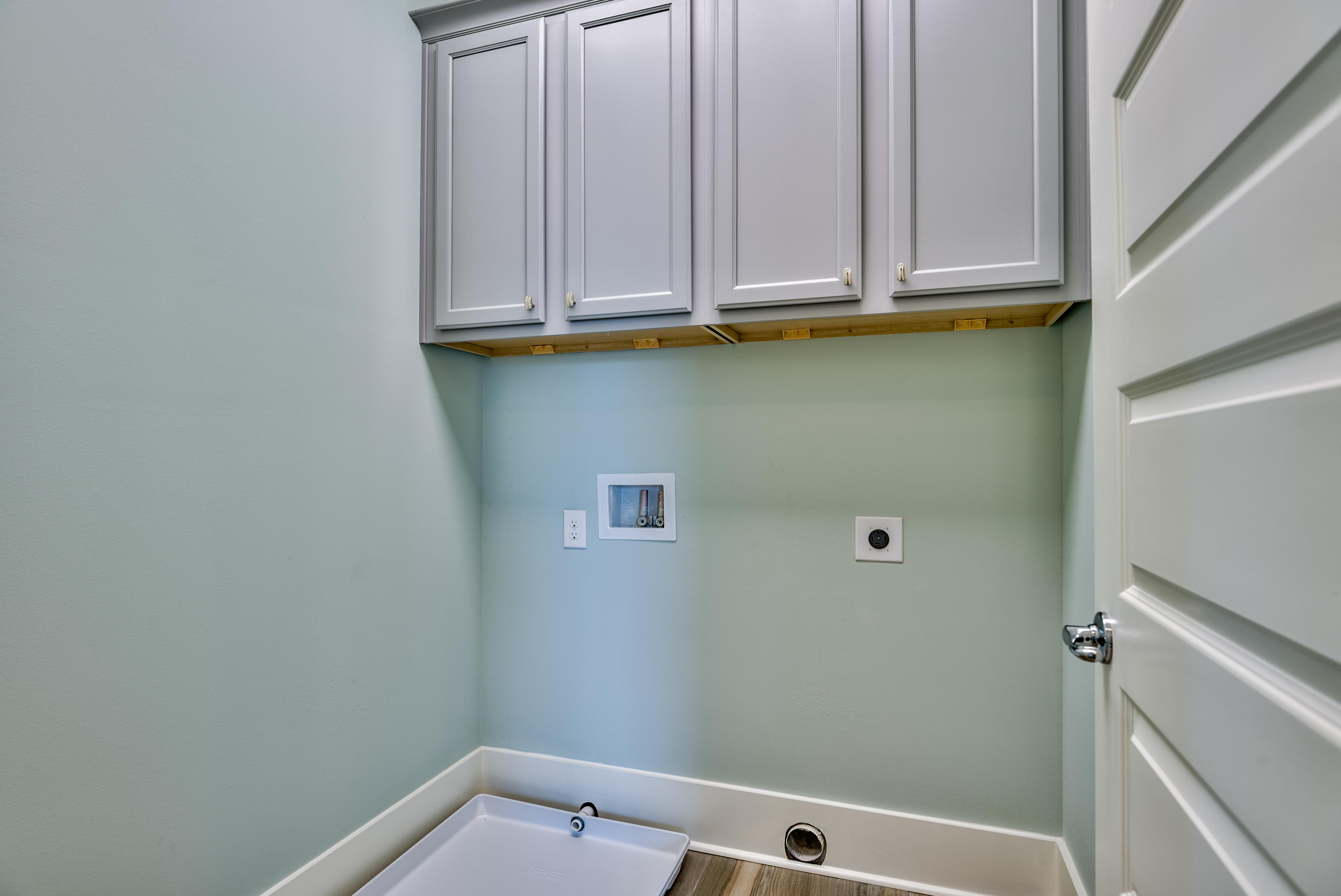 HIDDEN PALMS - Residential