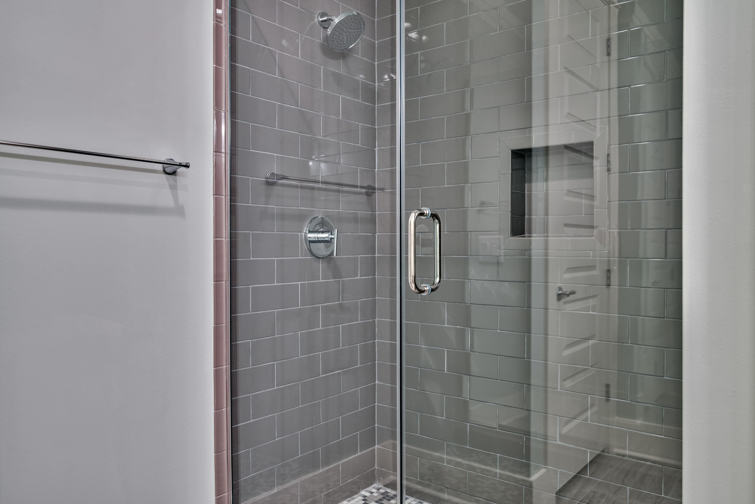 HIDDEN PALMS - Residential