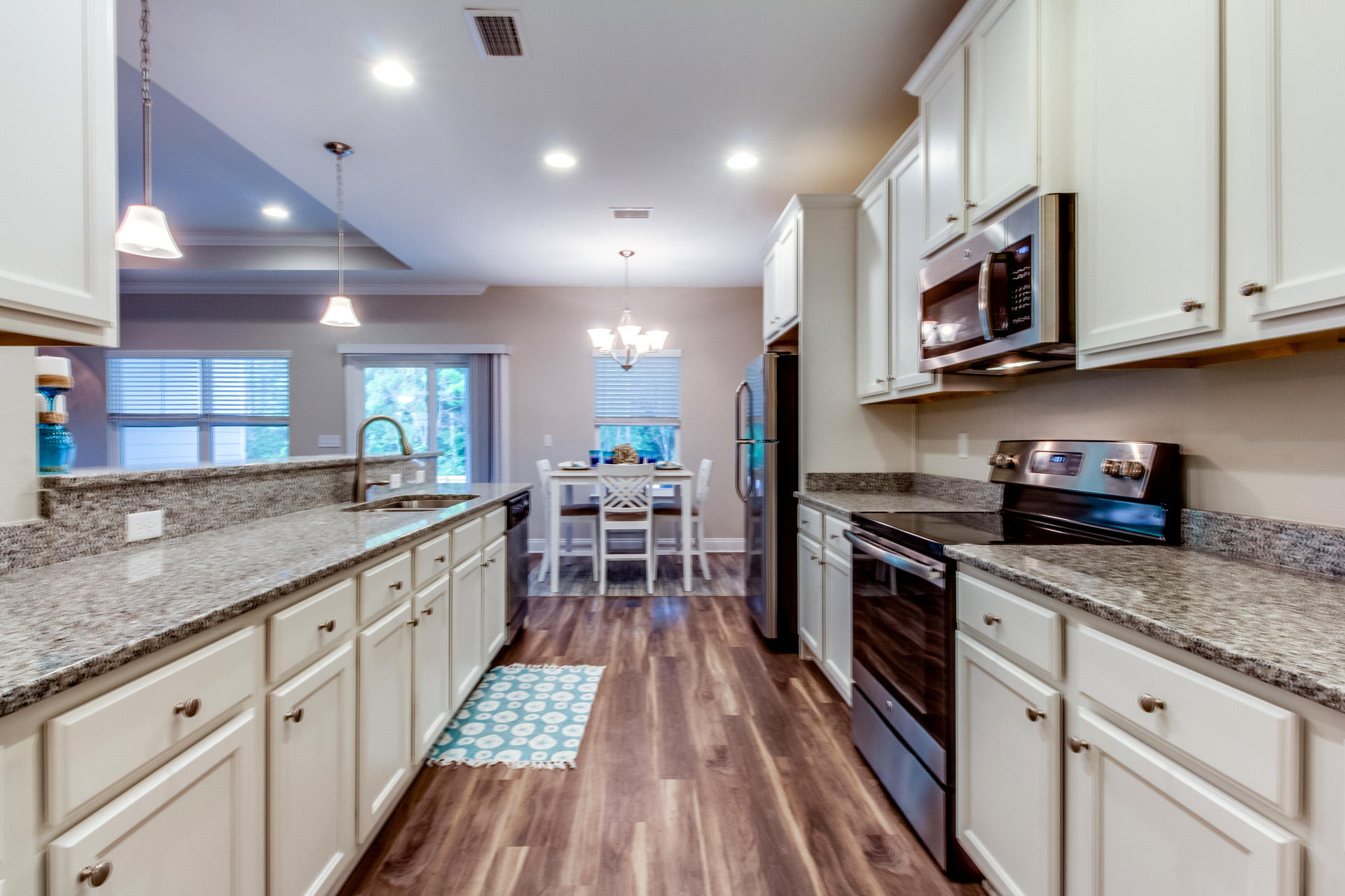 CROSS CREEK ESTATES - Residential