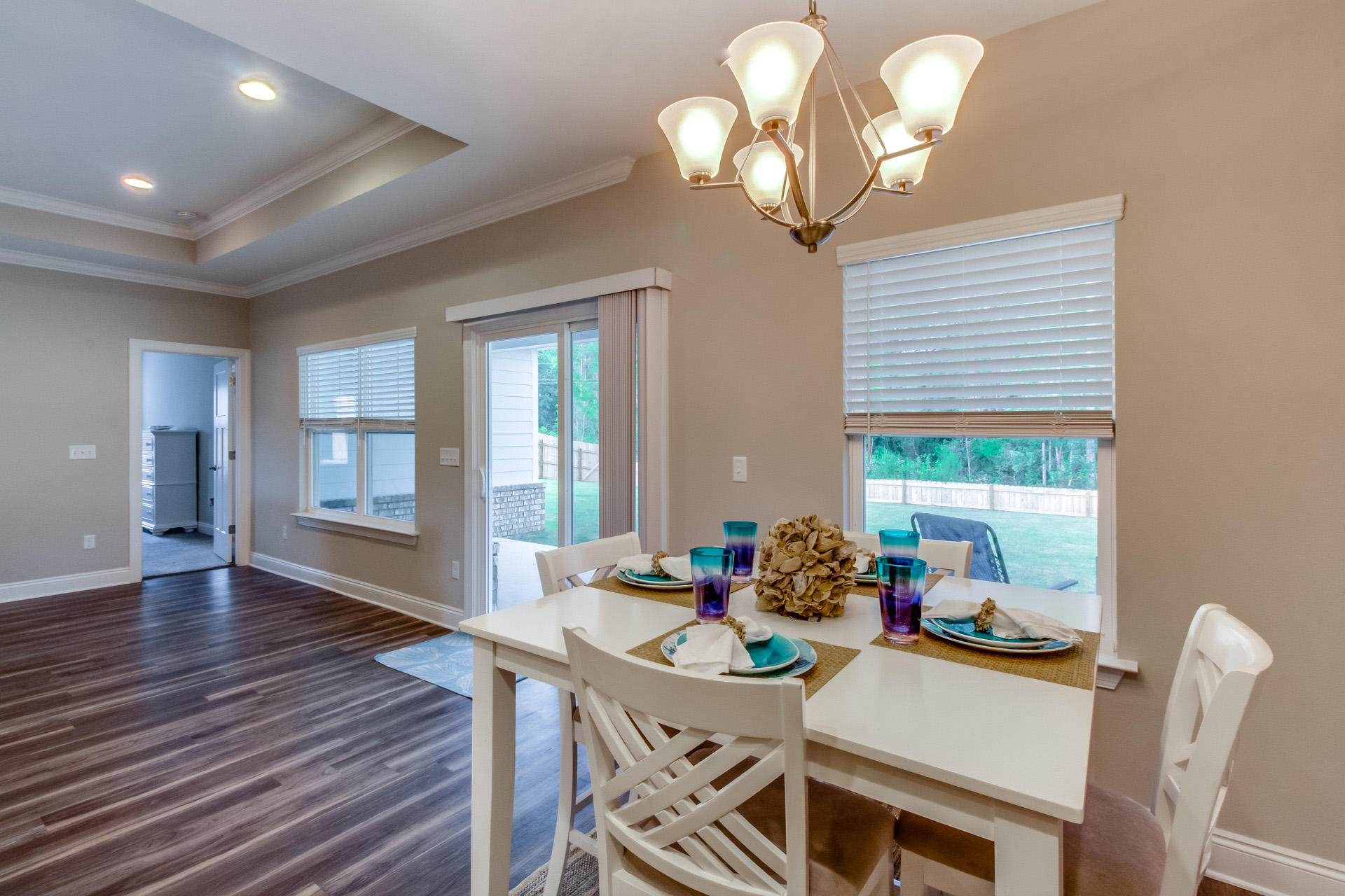 CROSS CREEK ESTATES - Residential