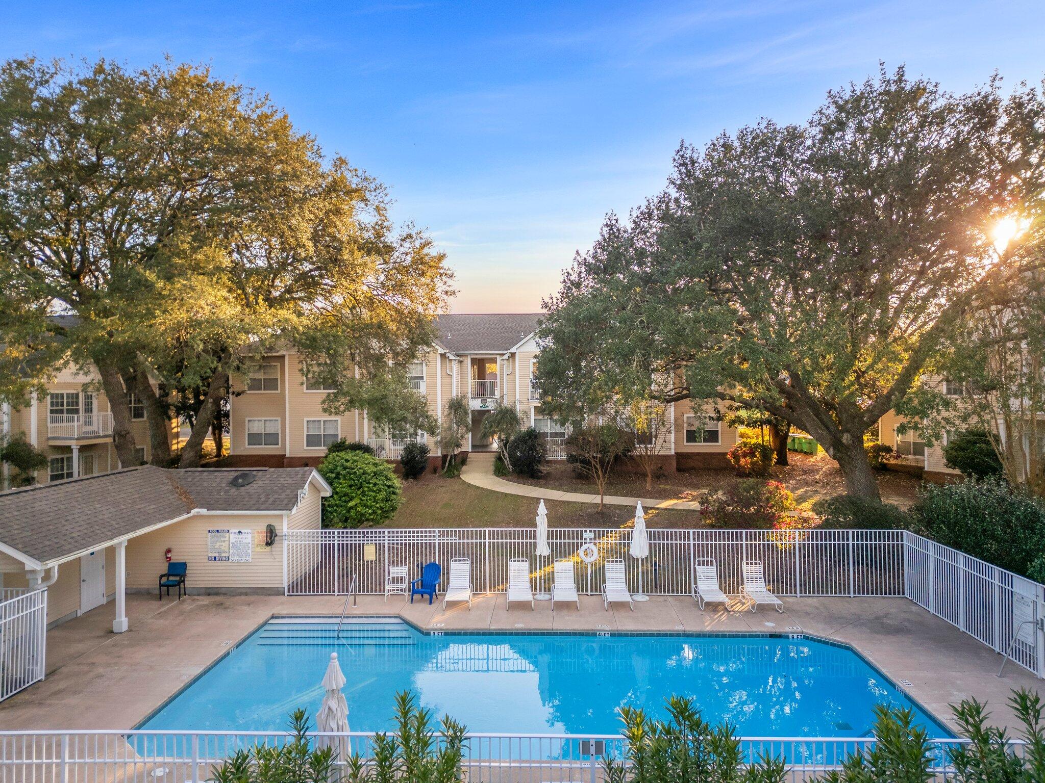 Live the Florida lifestyle in this second floor 1 bedroom unit at The Oaks, where modern living meets convenience. This 1-bedroom, 1-bathroom unit offers residents access to BBQ grills for outdoor entertaining, stylish LVP flooring for easy maintenance, and a community pool for relaxation and recreation. Enjoy the best of both worlds with a cozy home in a vibrant community. Experience the perfect blend of comfort and convenience. Call us today for a showing!