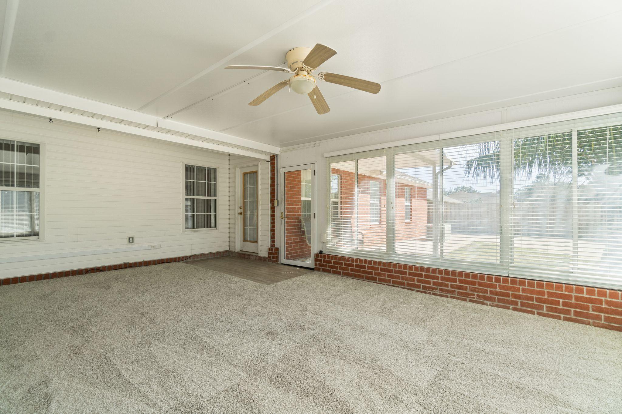 HOLLEY BY THE SEA - Residential