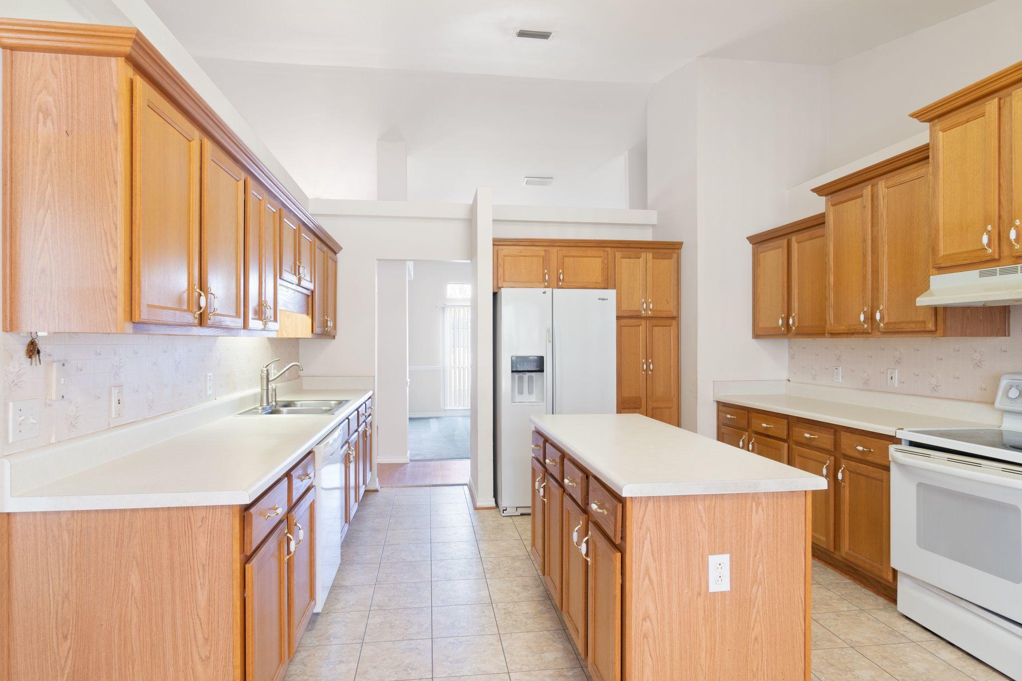 HOLLEY BY THE SEA - Residential