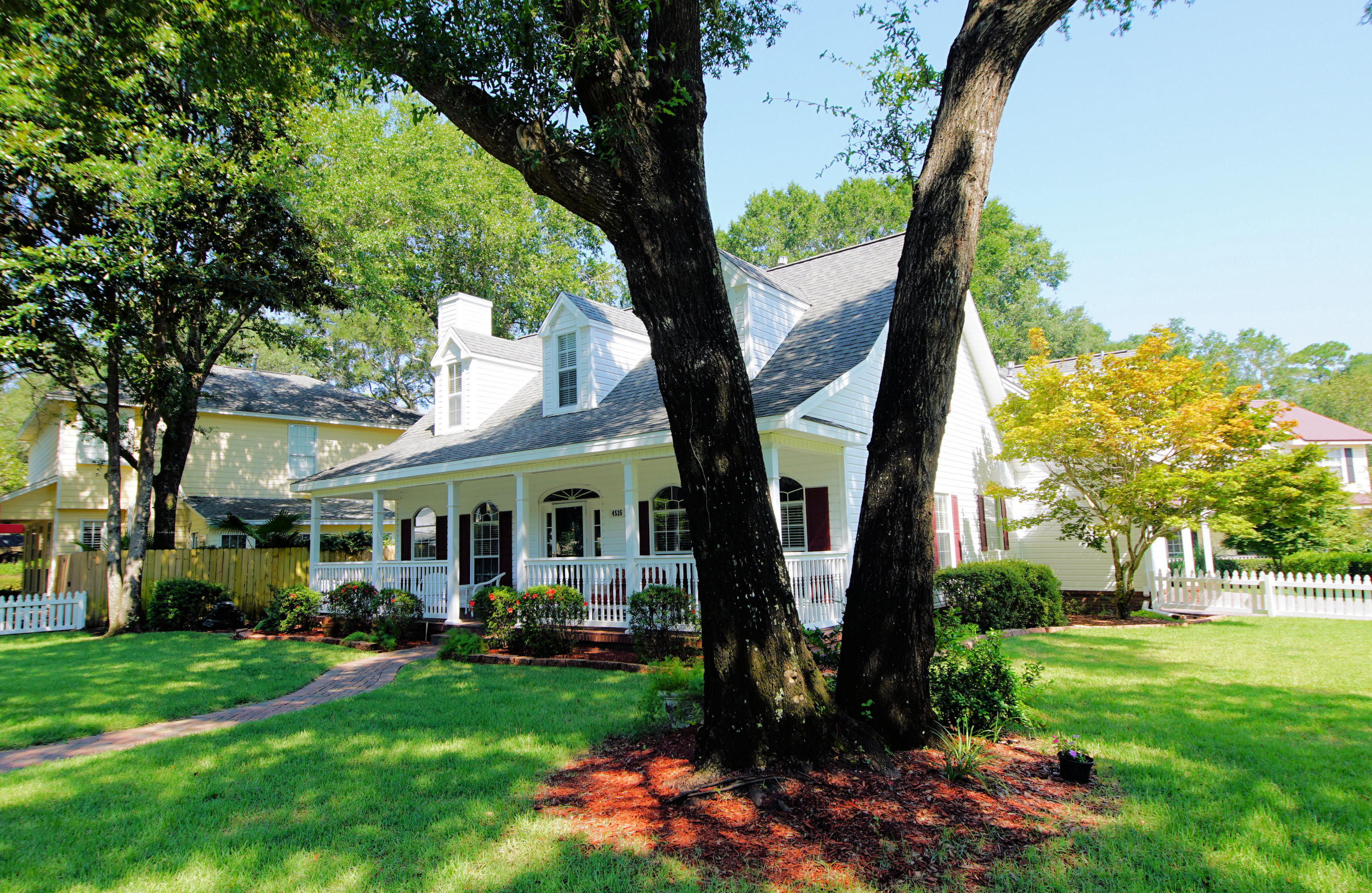 VILLAGE OF BOLTON AT BLUEWATER BAY - Residential