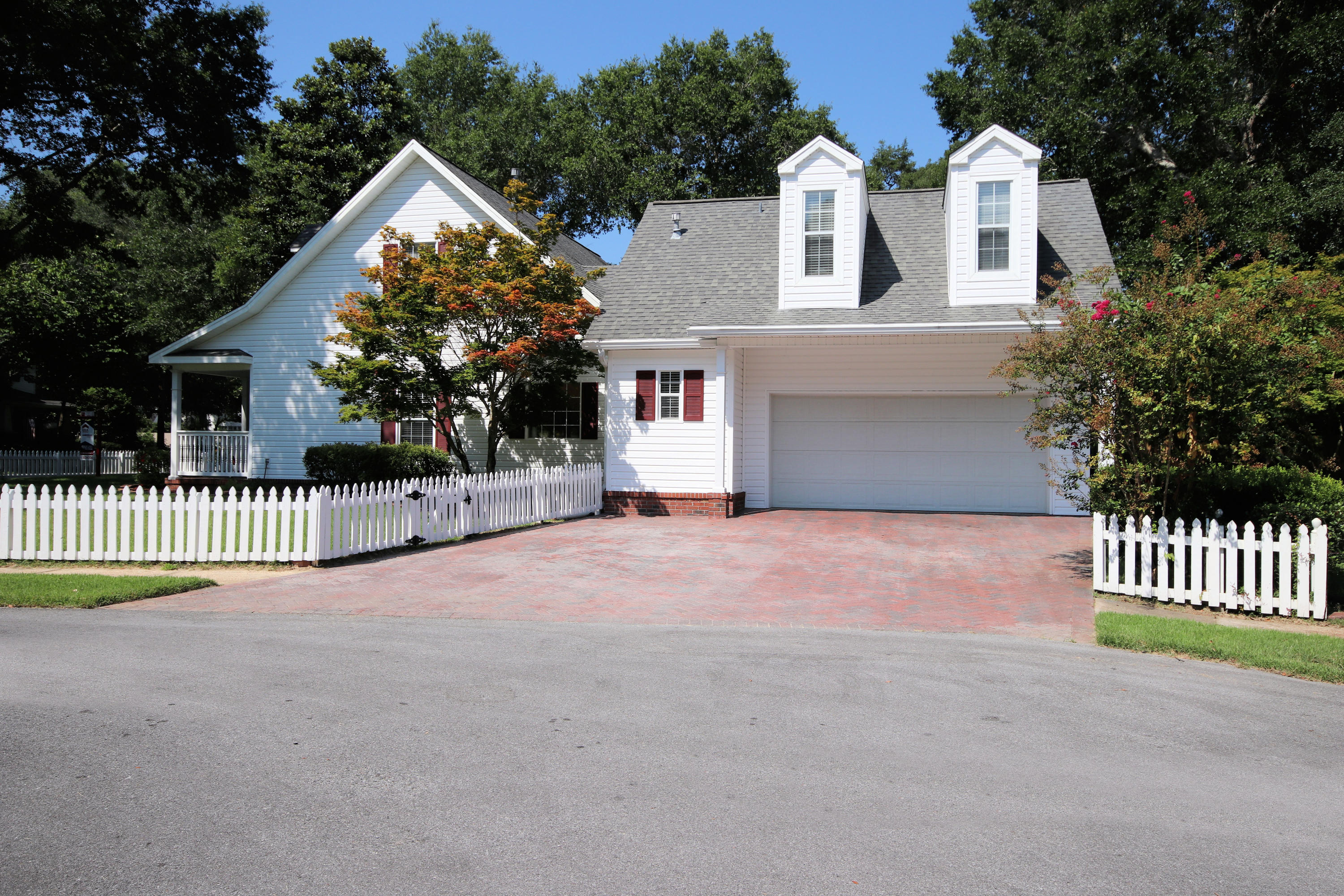 VILLAGE OF BOLTON AT BLUEWATER BAY - Residential