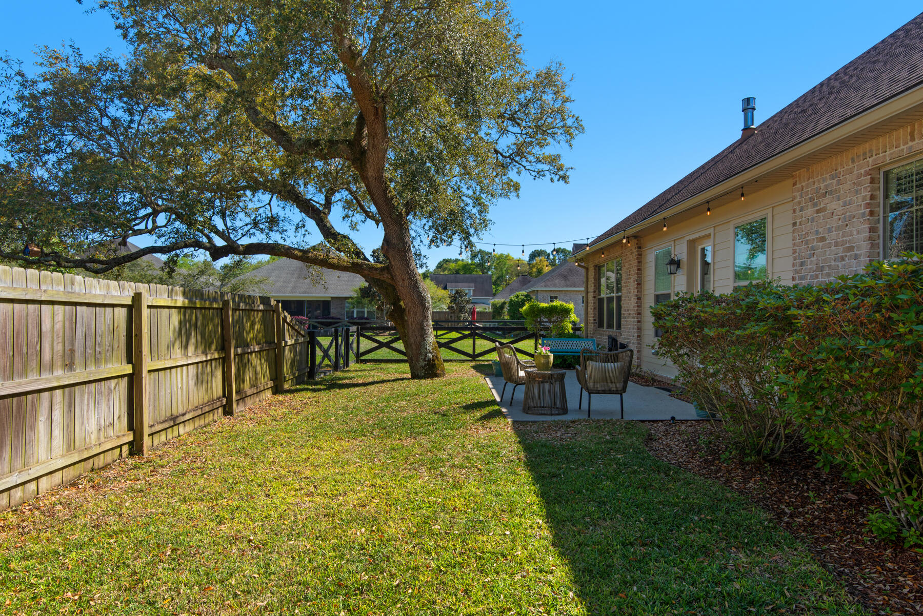 THE STABLES AT ROCKY BAYOU - Residential