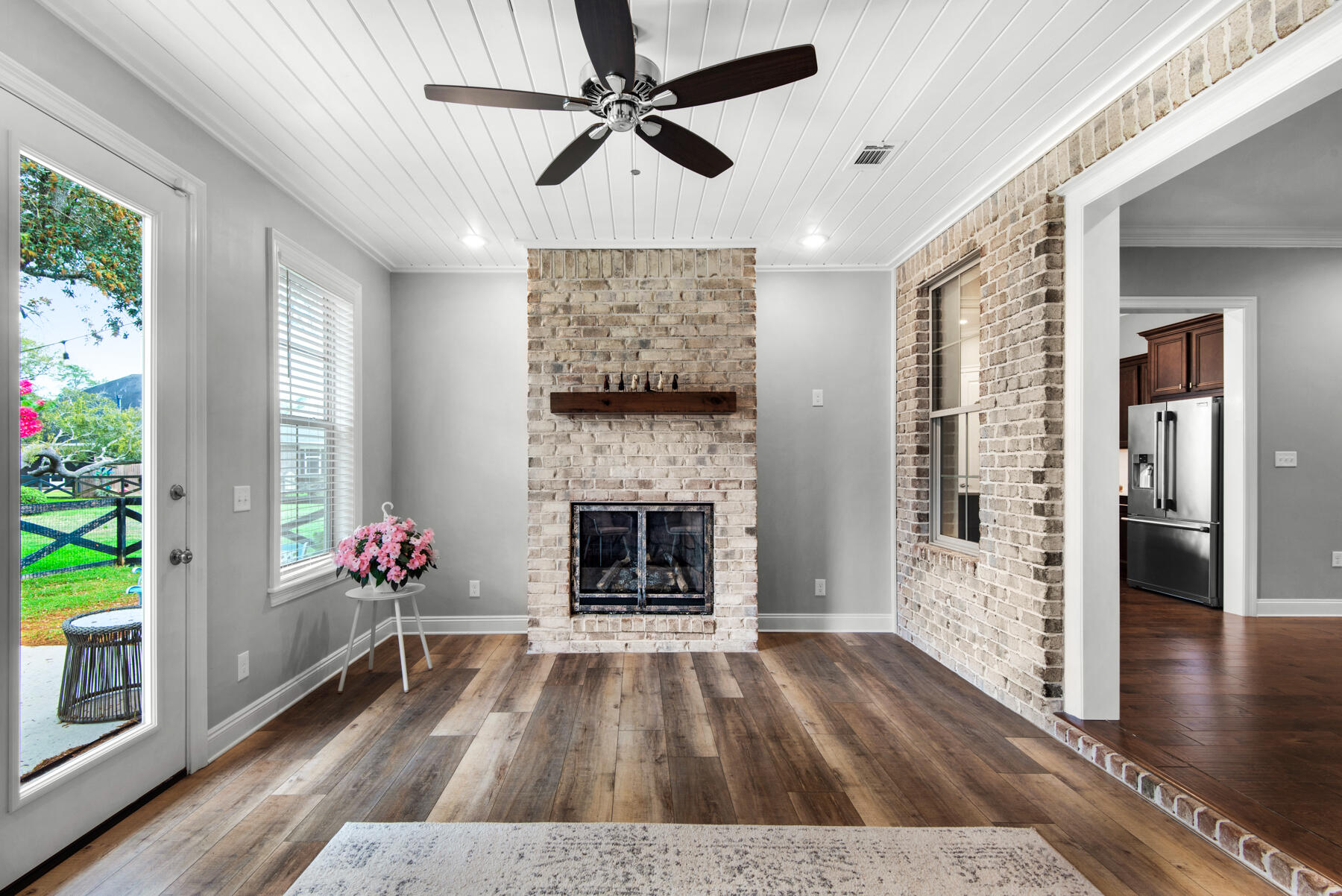 THE STABLES AT ROCKY BAYOU - Residential