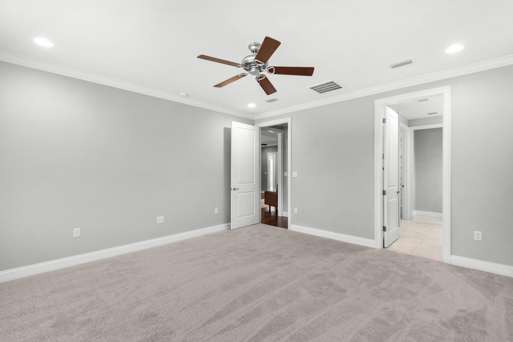 THE STABLES AT ROCKY BAYOU - Residential