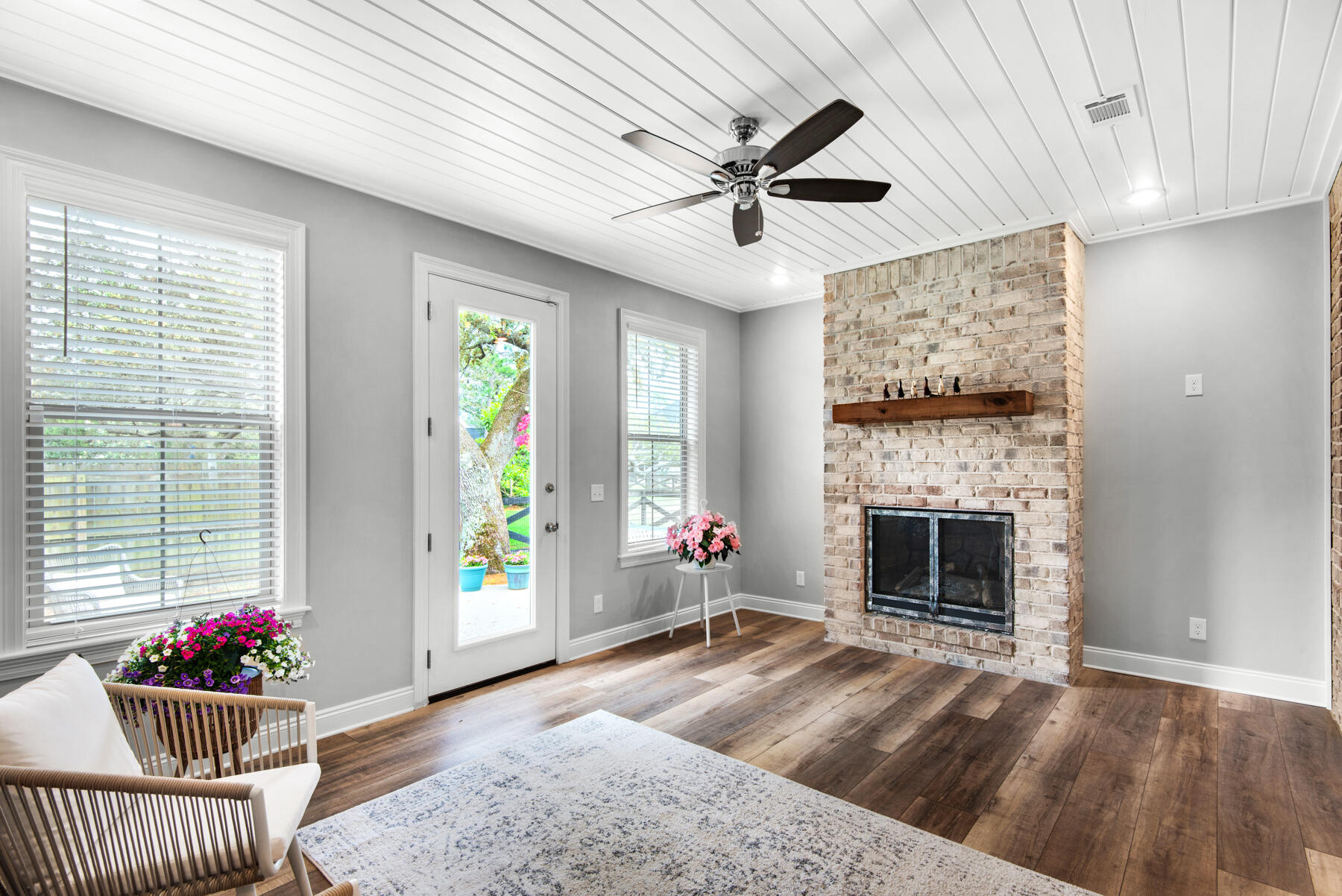 THE STABLES AT ROCKY BAYOU - Residential