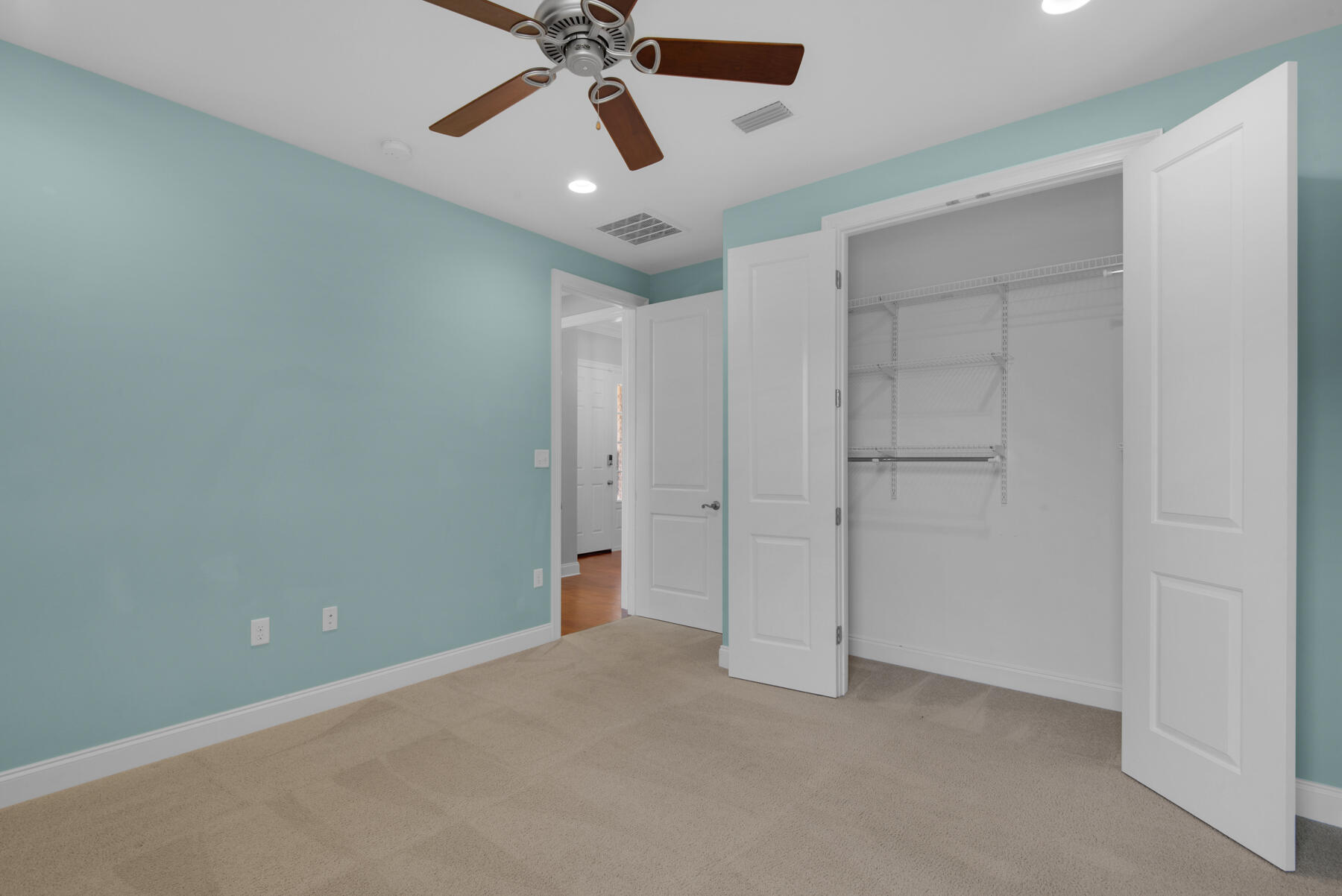 THE STABLES AT ROCKY BAYOU - Residential