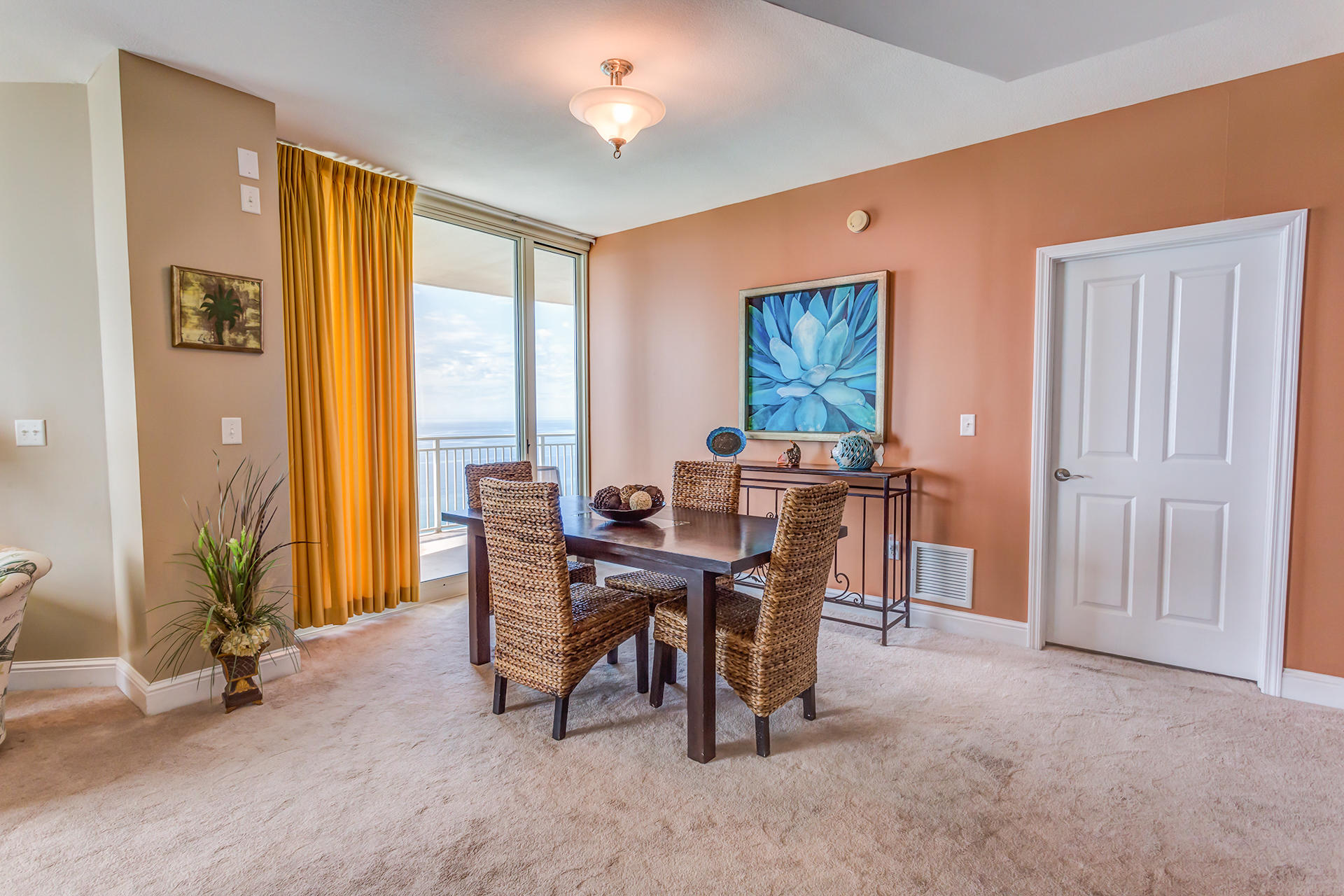 AQUA BEACHSIDE RESORT - Residential