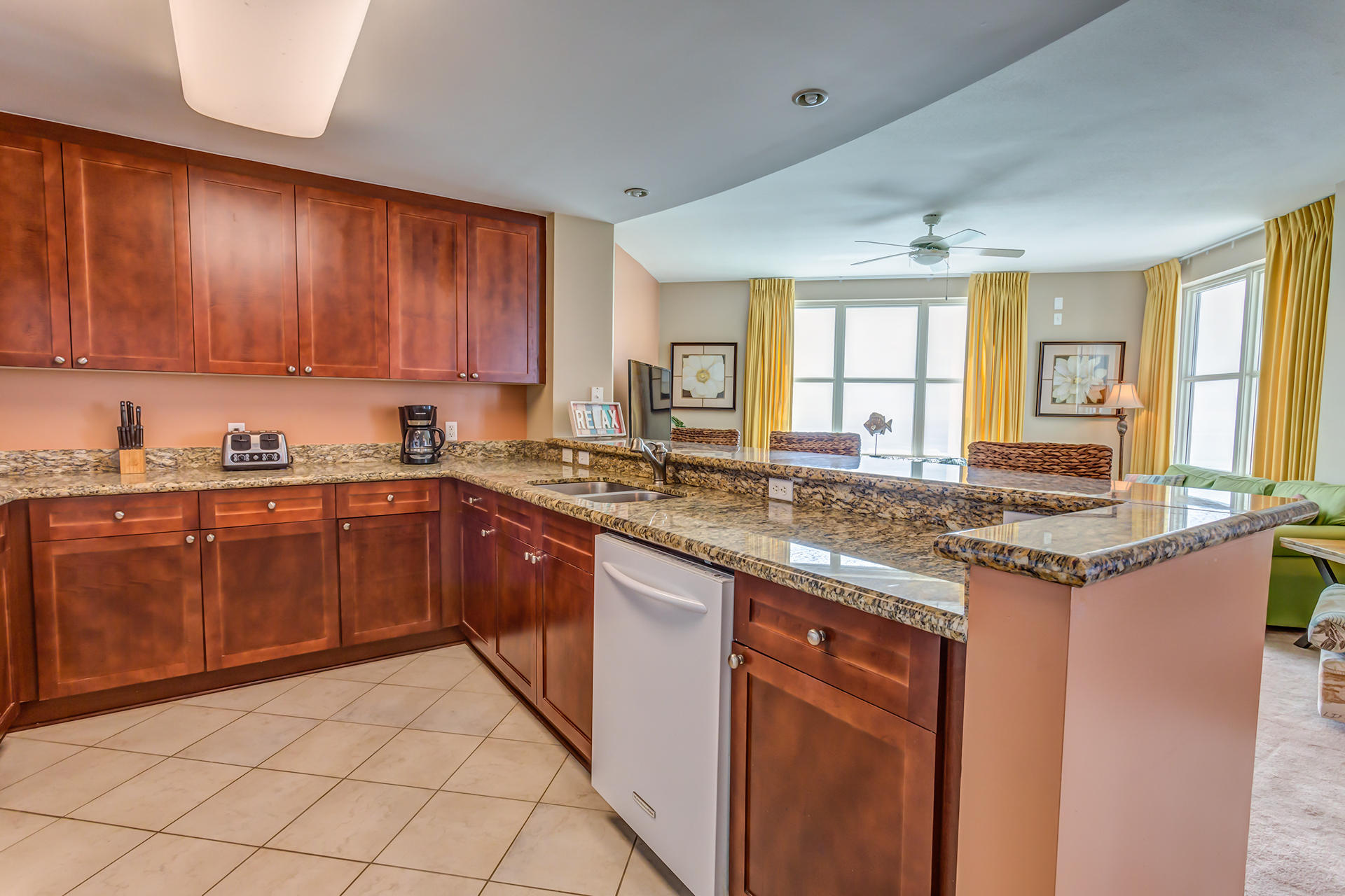 AQUA BEACHSIDE RESORT - Residential