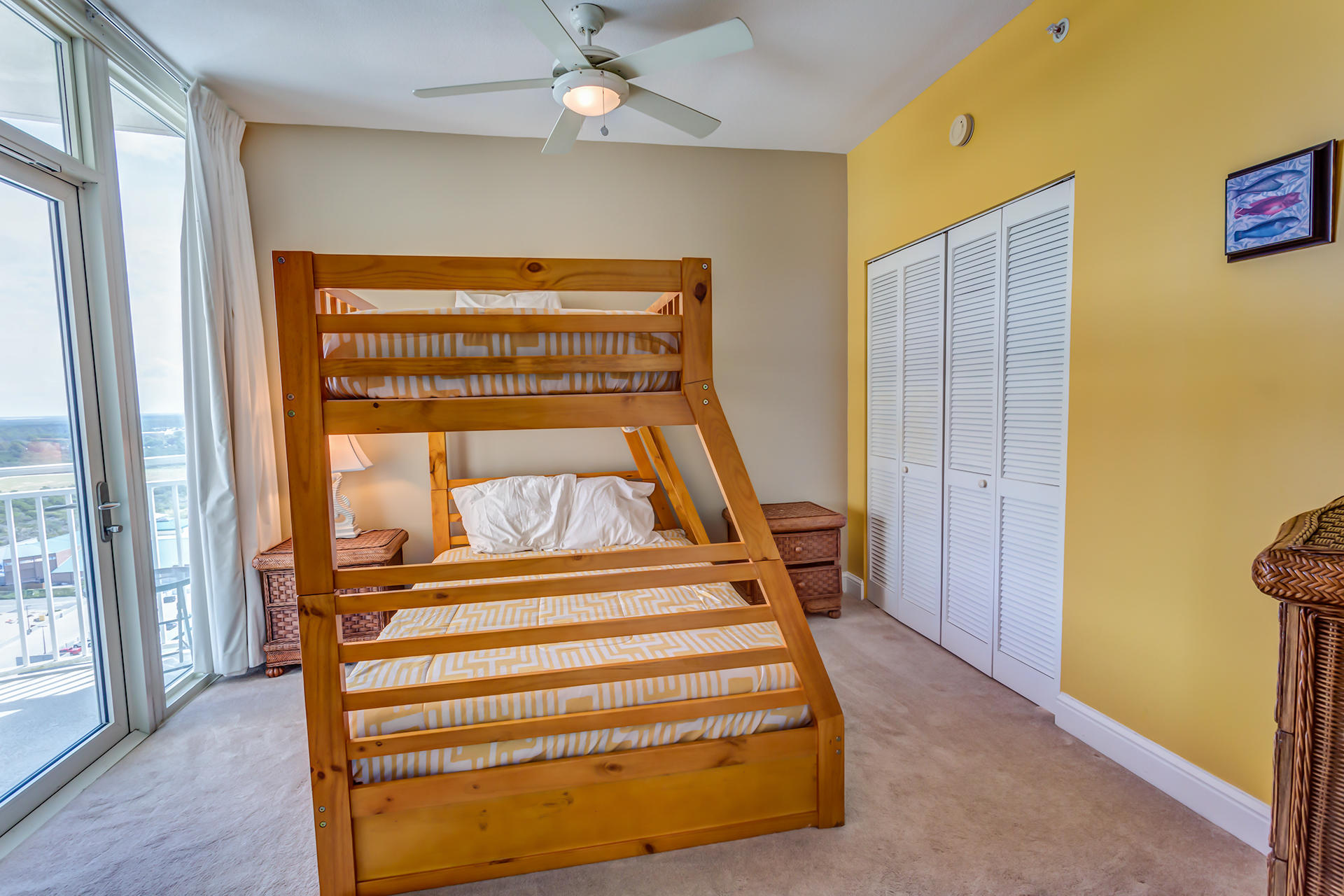 AQUA BEACHSIDE RESORT - Residential