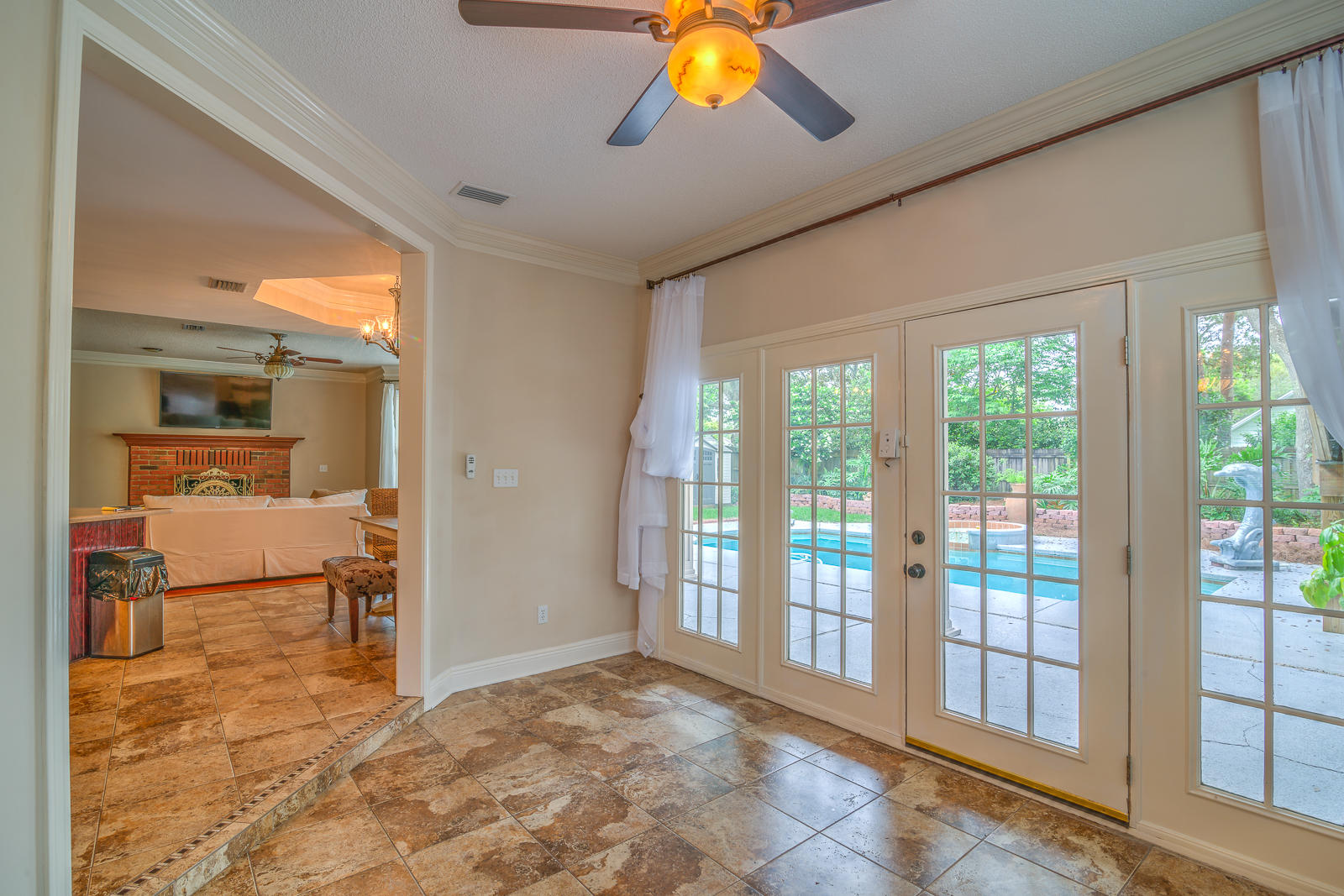 WINDWARD PH 5 - Residential