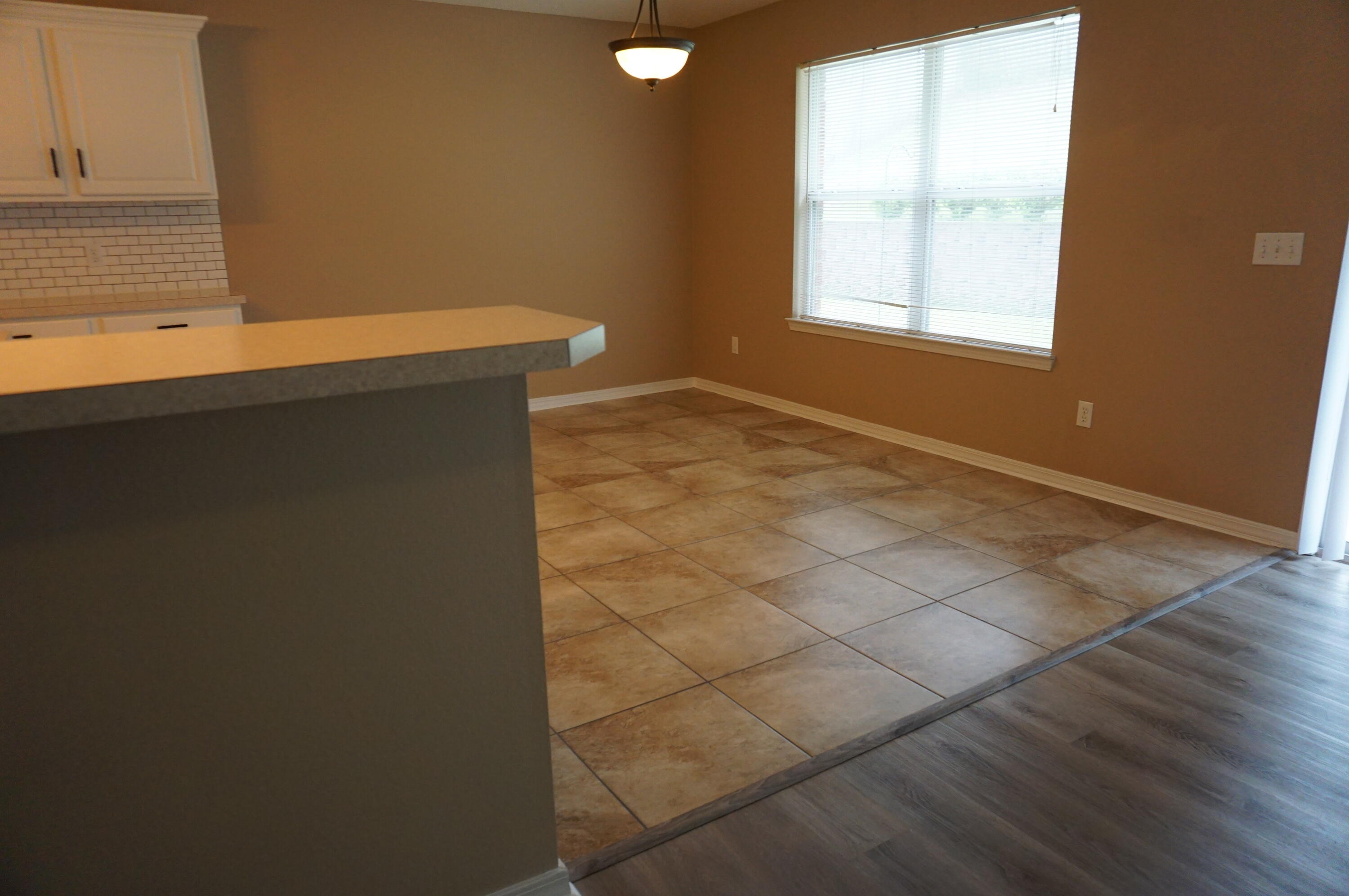 NORTHVIEW ESTATES 5TH ADDN - Residential Lease