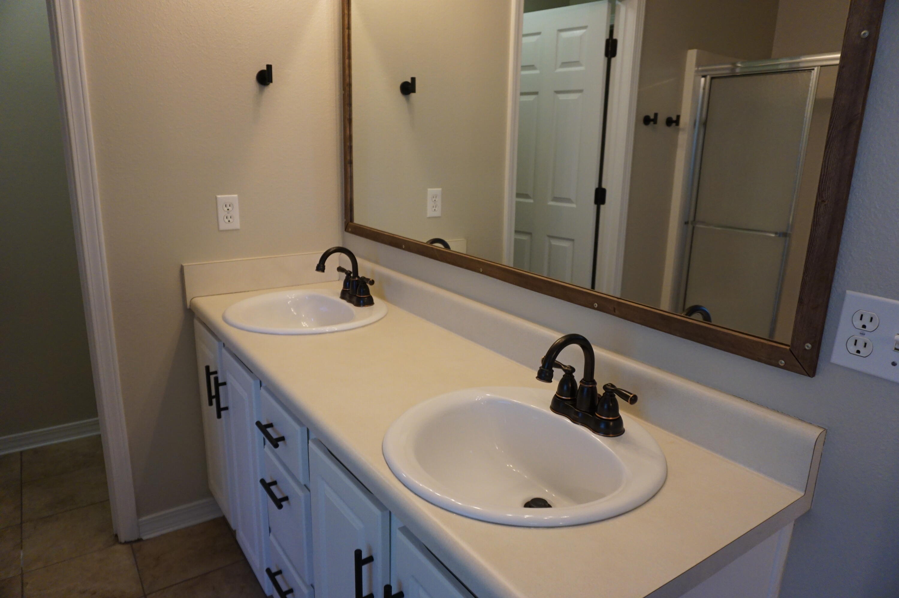 NORTHVIEW ESTATES 5TH ADDN - Residential Lease