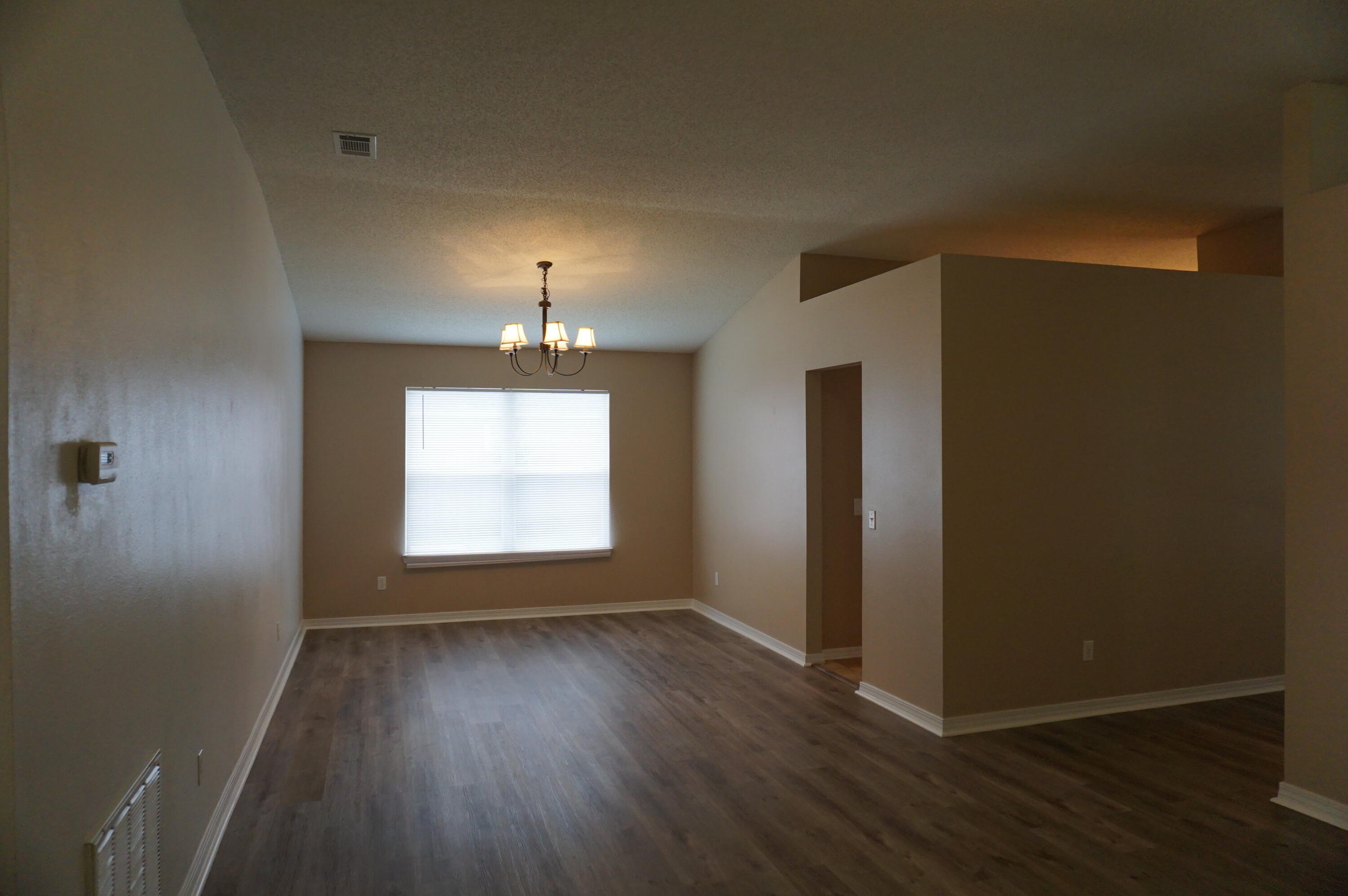 NORTHVIEW ESTATES 5TH ADDN - Residential Lease