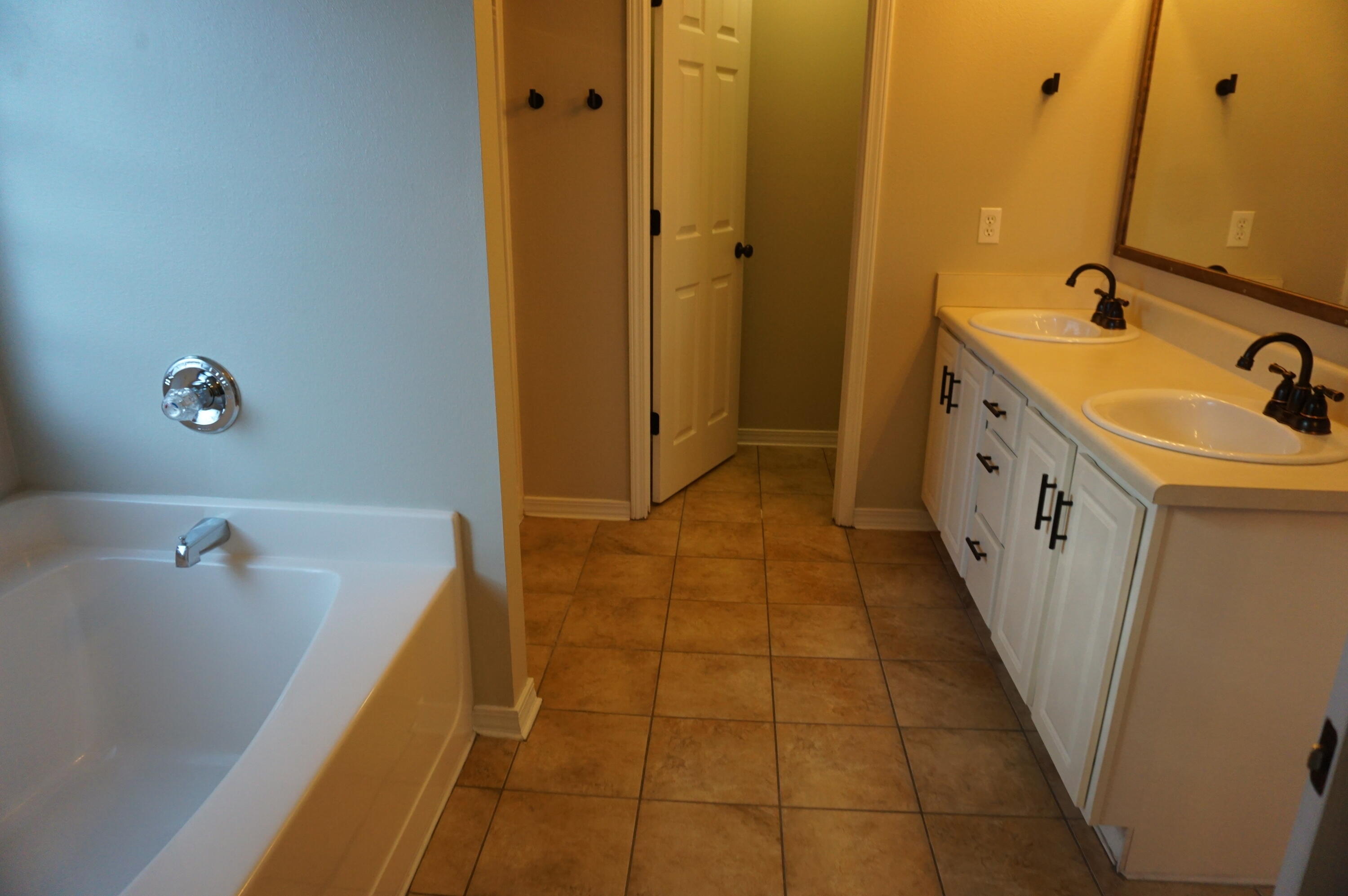 NORTHVIEW ESTATES 5TH ADDN - Residential Lease