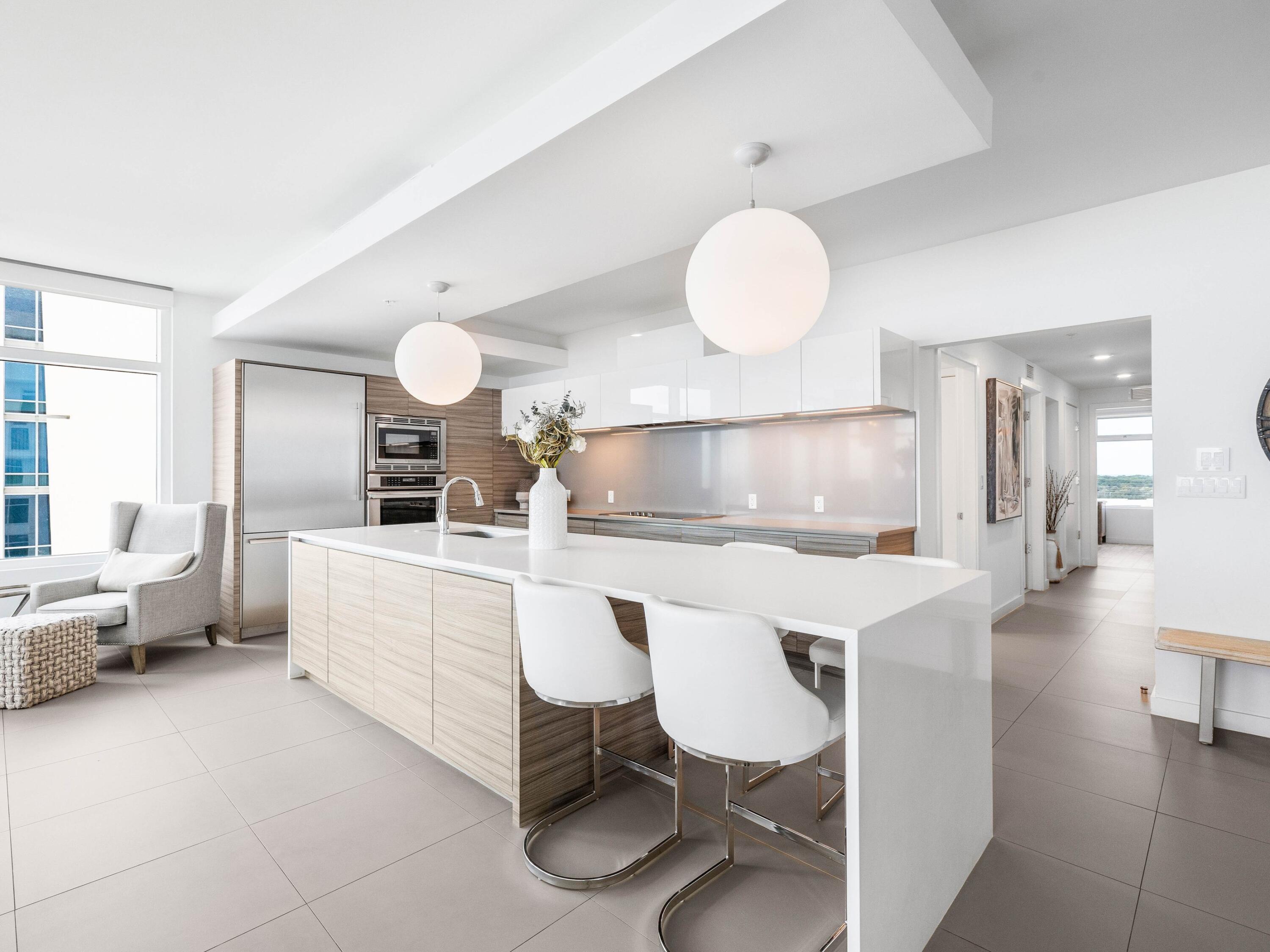 1900 NINETY EIGHT - Residential