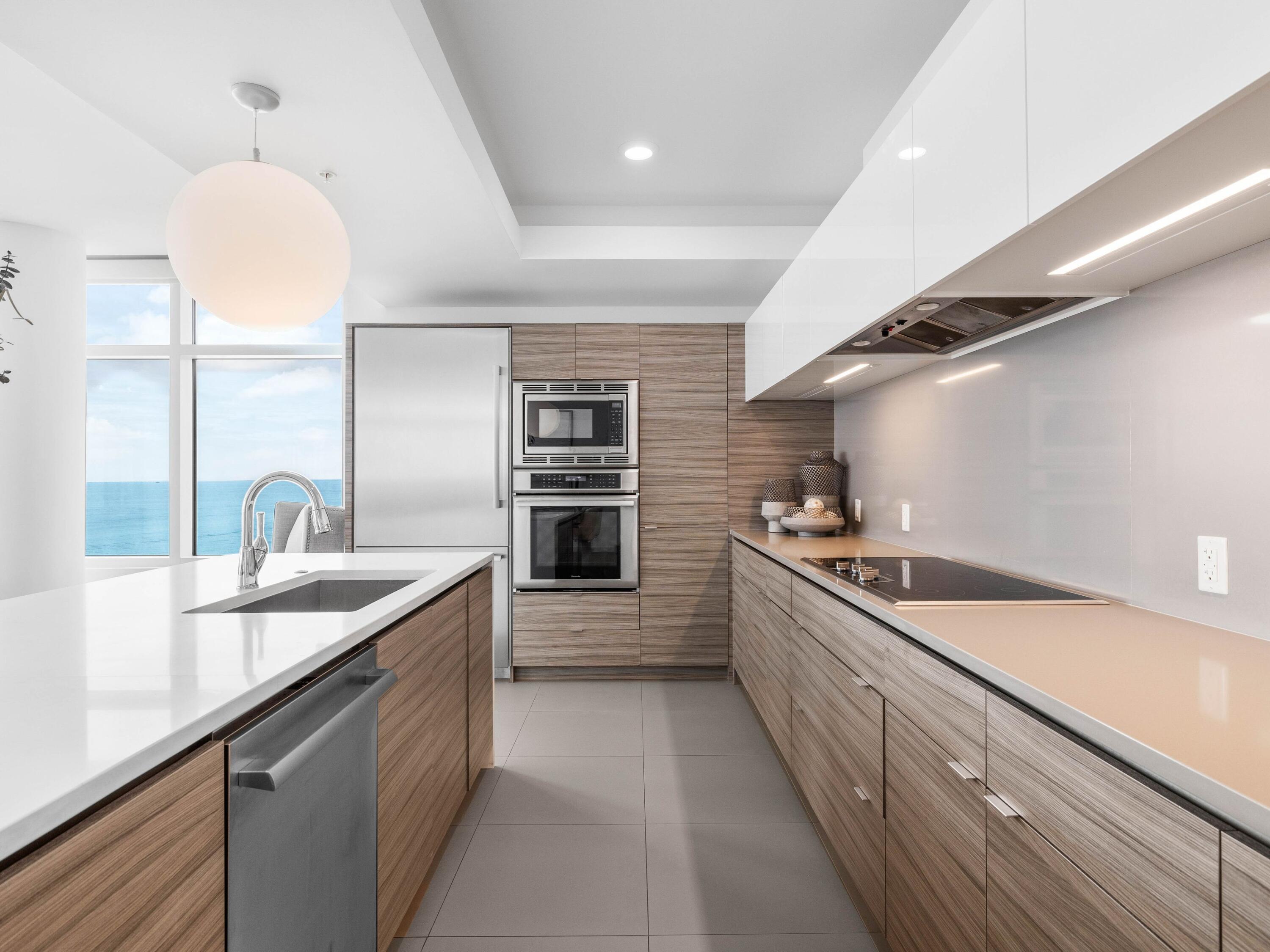 1900 NINETY EIGHT - Residential