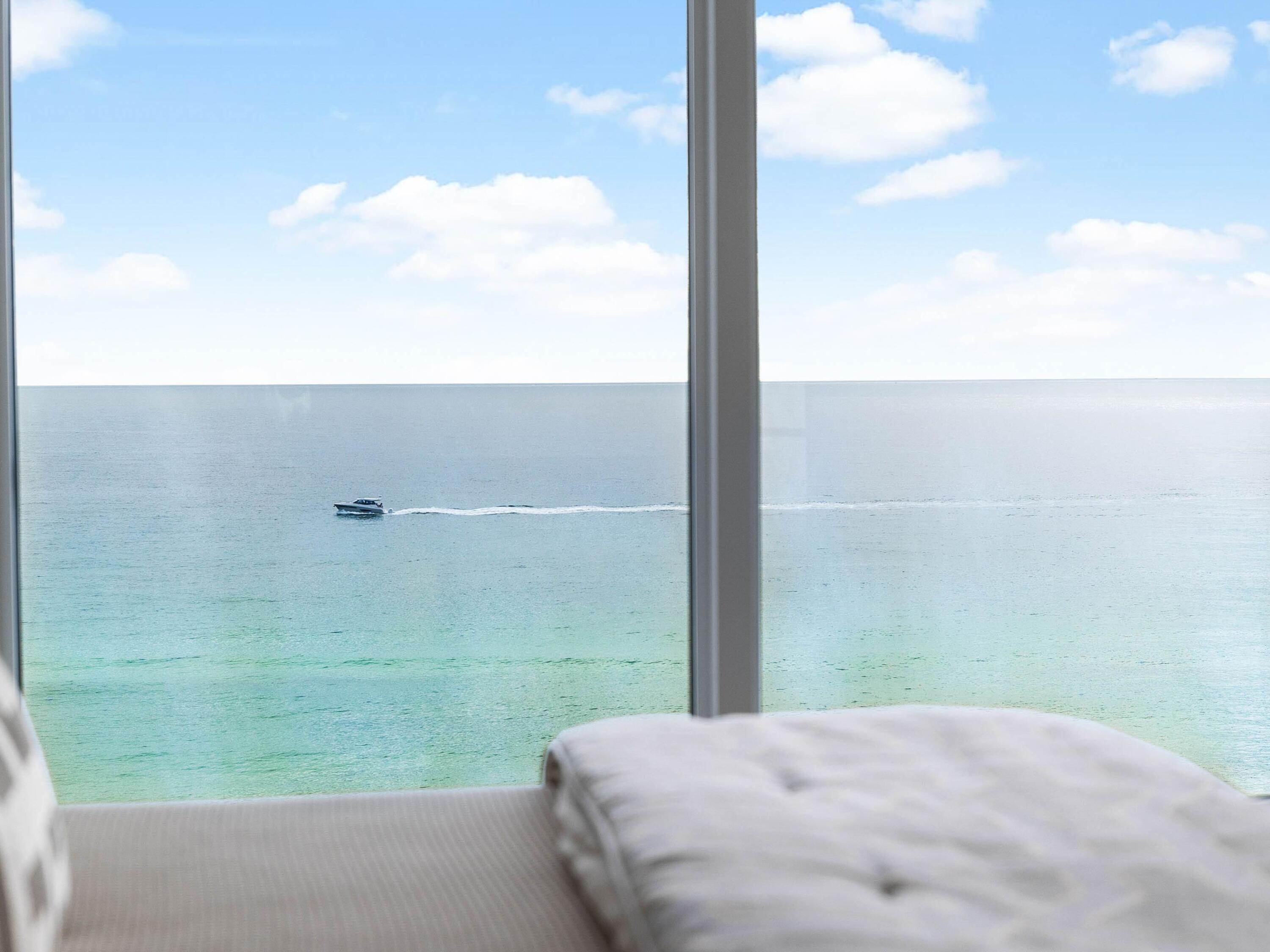 1900 NINETY EIGHT - Residential