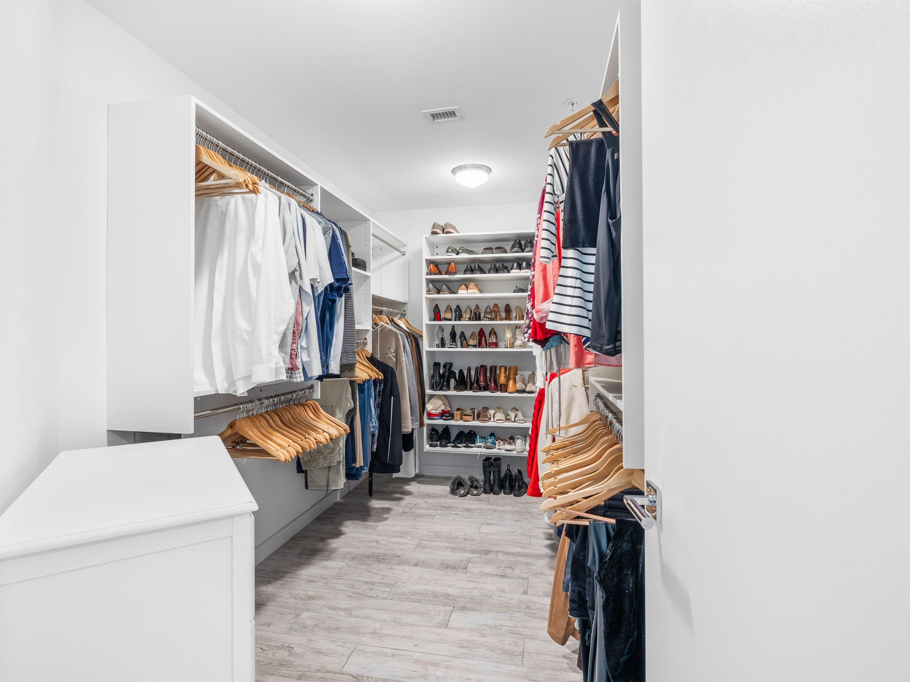 1900 NINETY EIGHT - Residential